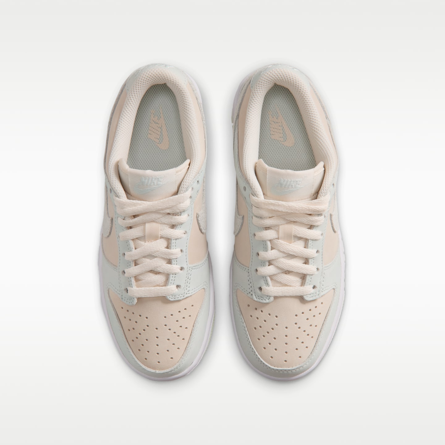 Детские кроссовки Nike Dunk Low Suede, цвет: Меловой / Белый — фото 4