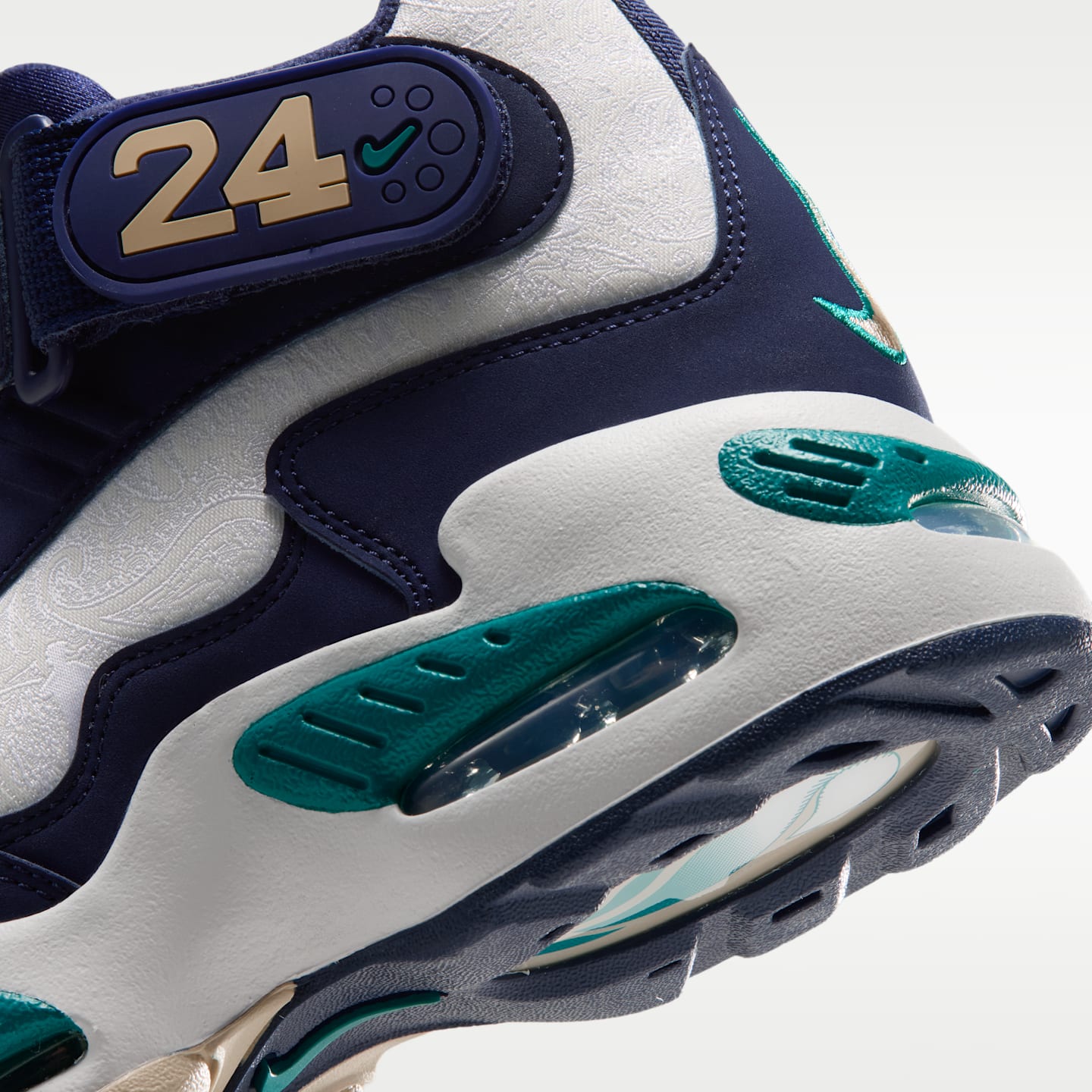 Детские кроссовки Nike Air Griffey Max 1 Shoes, цвет: Тёмно-синий / Снежный белый — фото 8