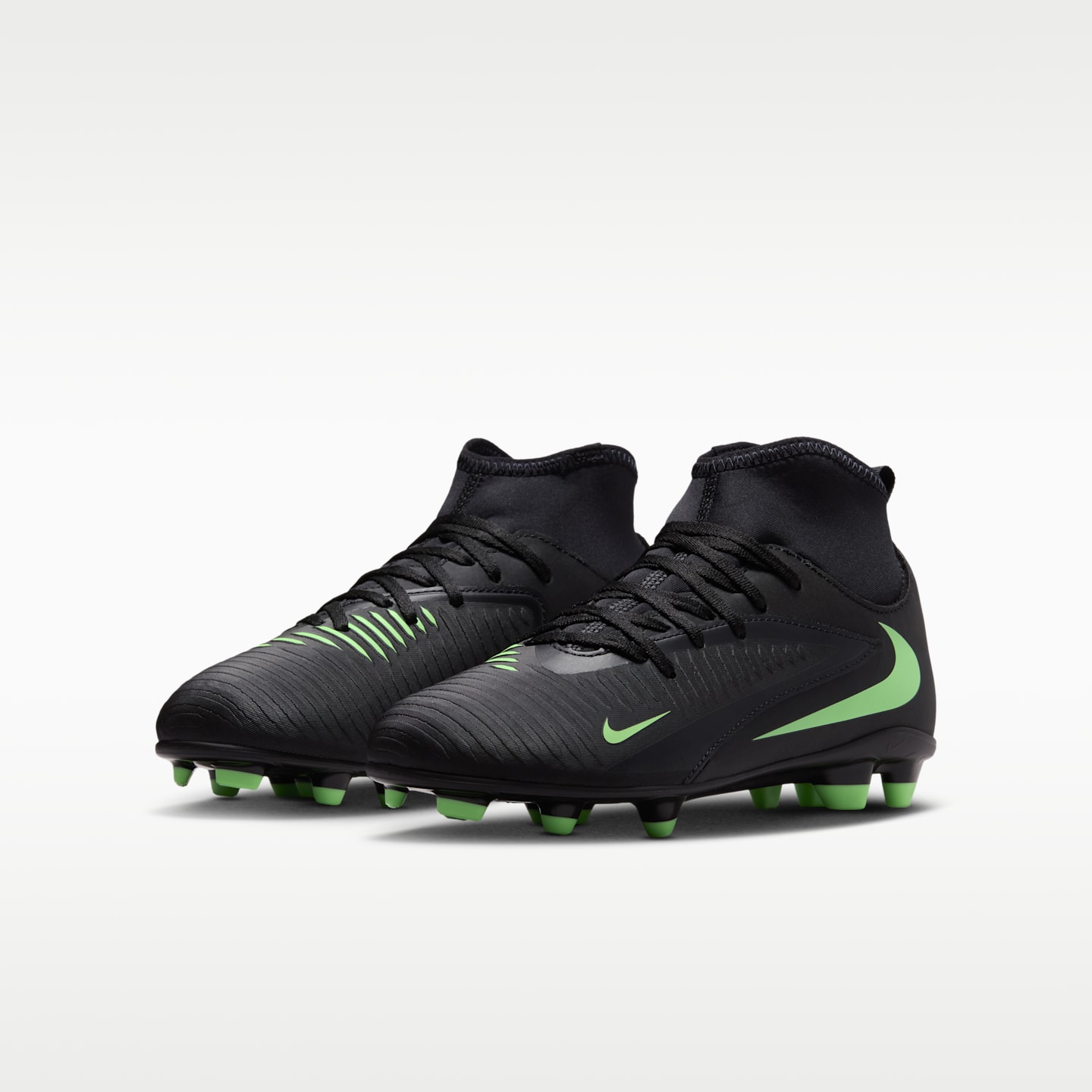 Детские бутсы Nike Jr. Phantom 6 High Club Multi-Ground Soccer Cleats, цвет: Чёрный / Зелёный — фото 5
