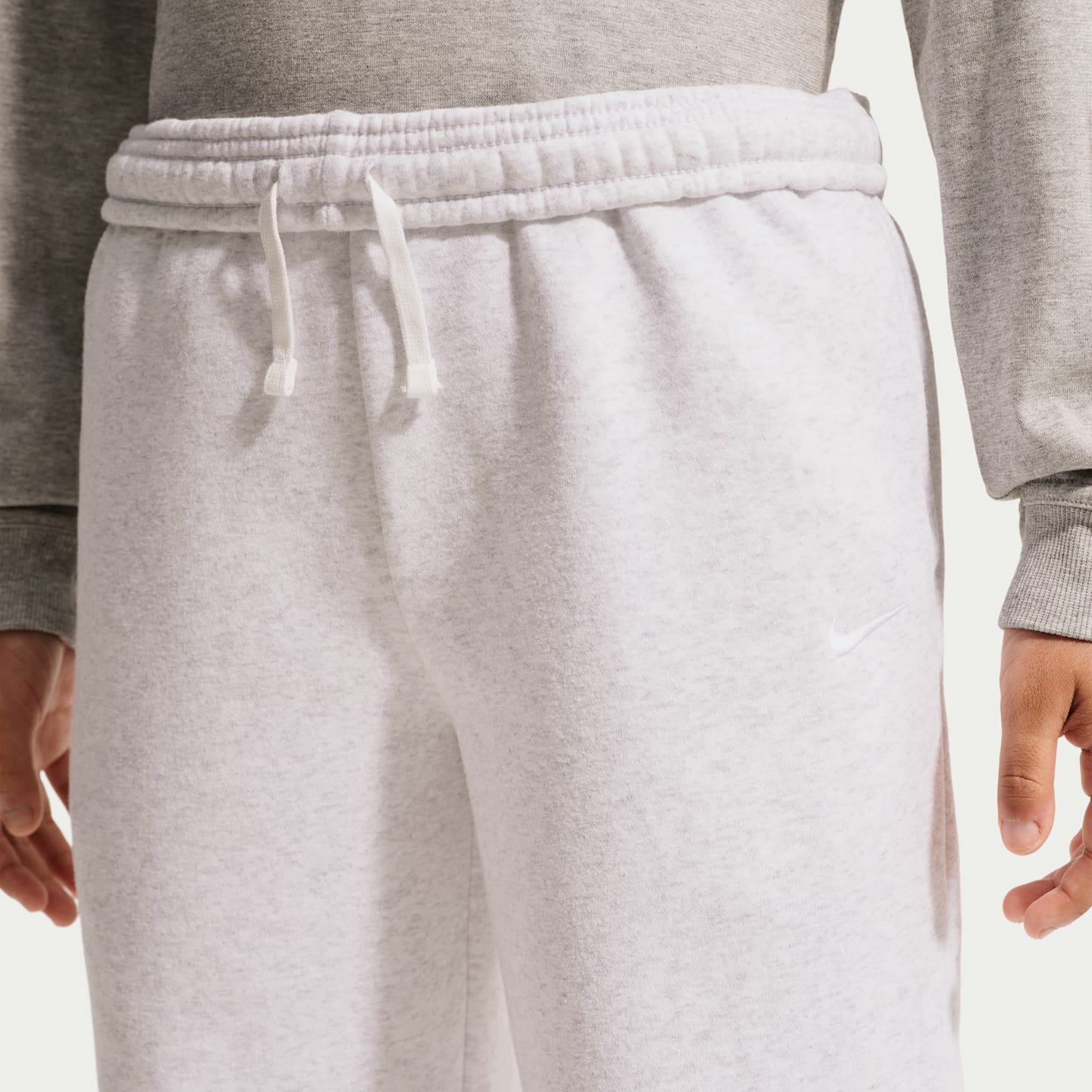 Брюки Nike Sportswear Studio Fleece Open-Hem Pants для девочек, цвет: Берёзовый меланжевый / Белый — фото 6