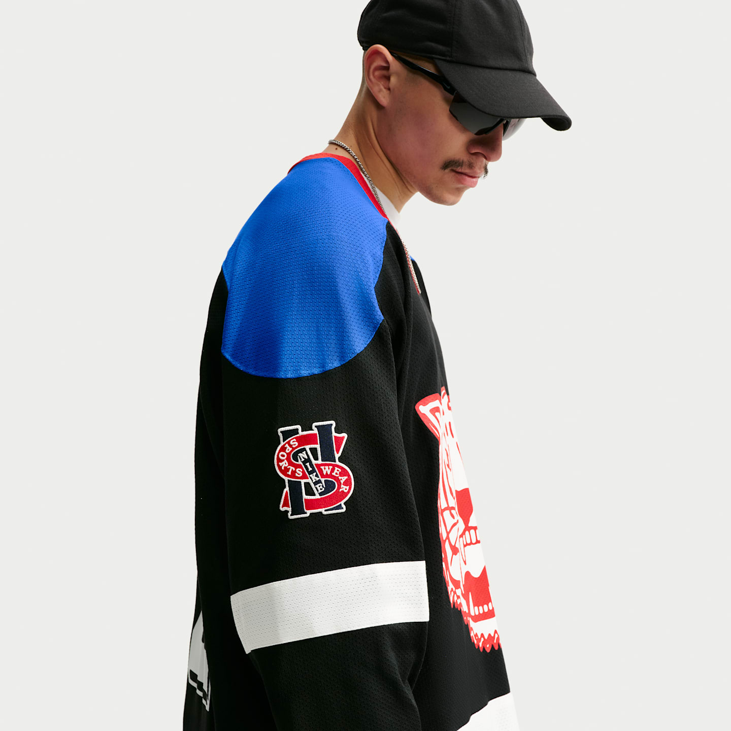 Мужской топ Nike Sportswear Club Hockey Jersey, цвет: Чёрный / Королевский синий — фото 3