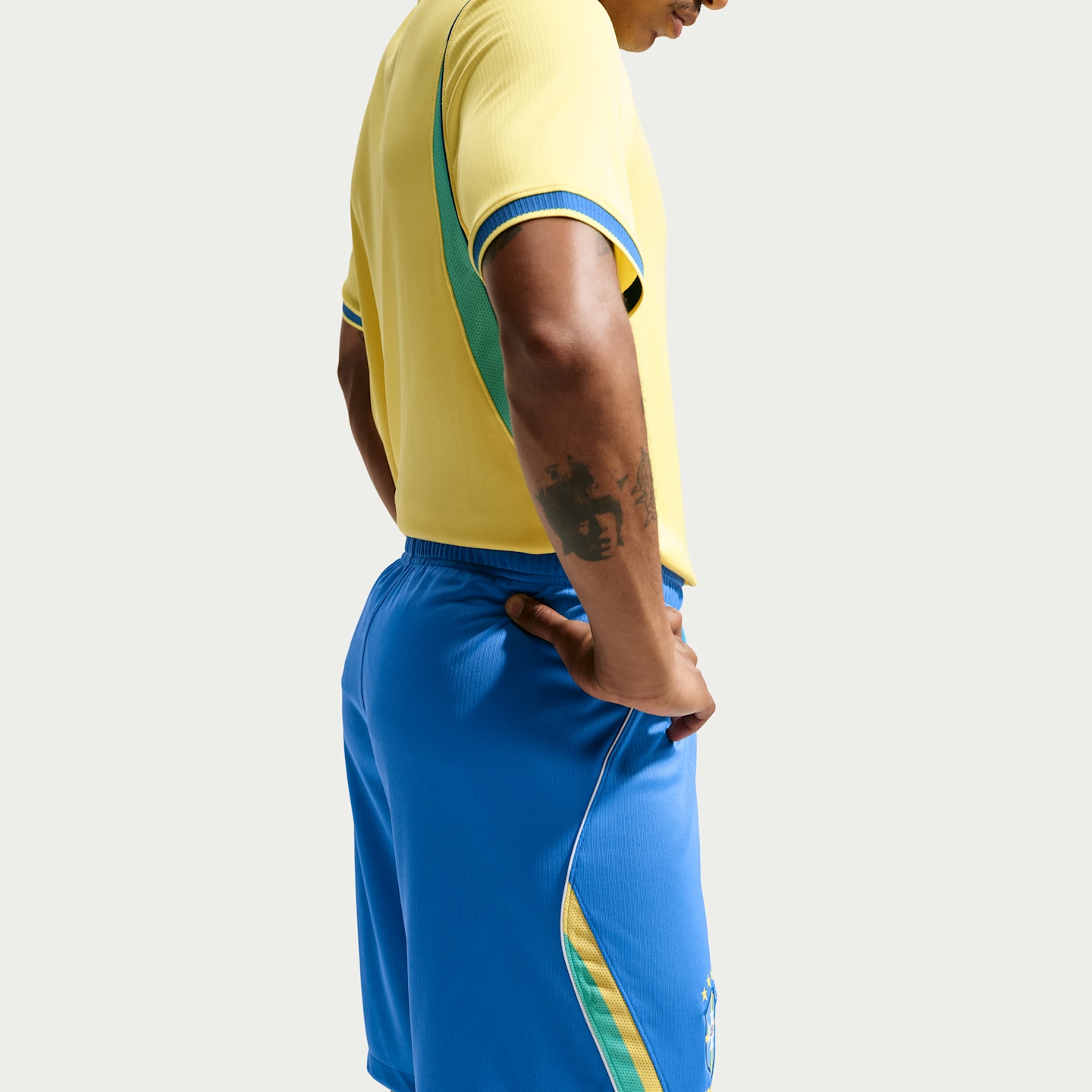 Мужские футбольные шорты Nike Brazil 2026 Stadium Home Dri-FIT Replica, цвет: Светлый синий / Белый — фото 3