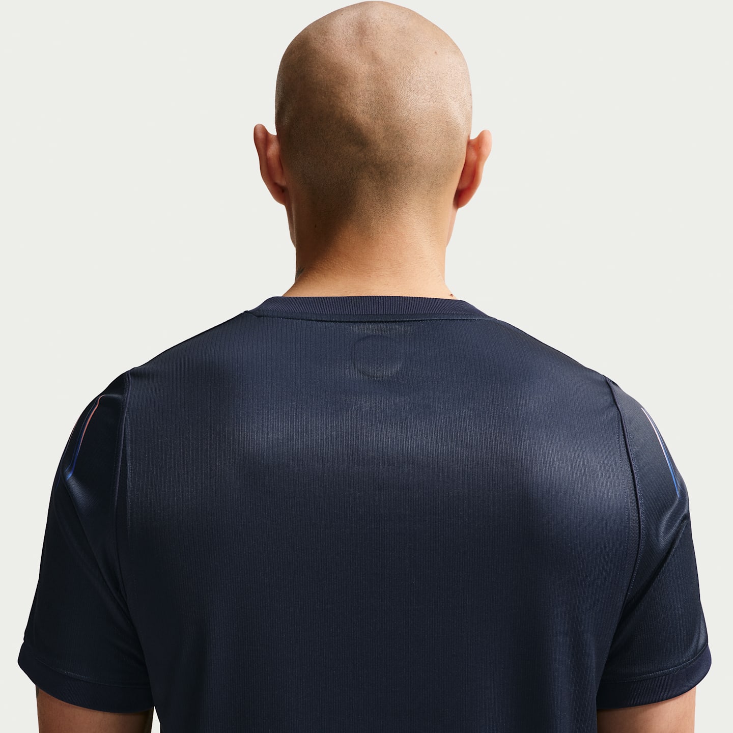 Мужской топ Nike Uruguay 2026 Stadium Home Dri-FIT Soccer Replica Jersey, цвет: Обсидиановый / Королевский синий — фото 2