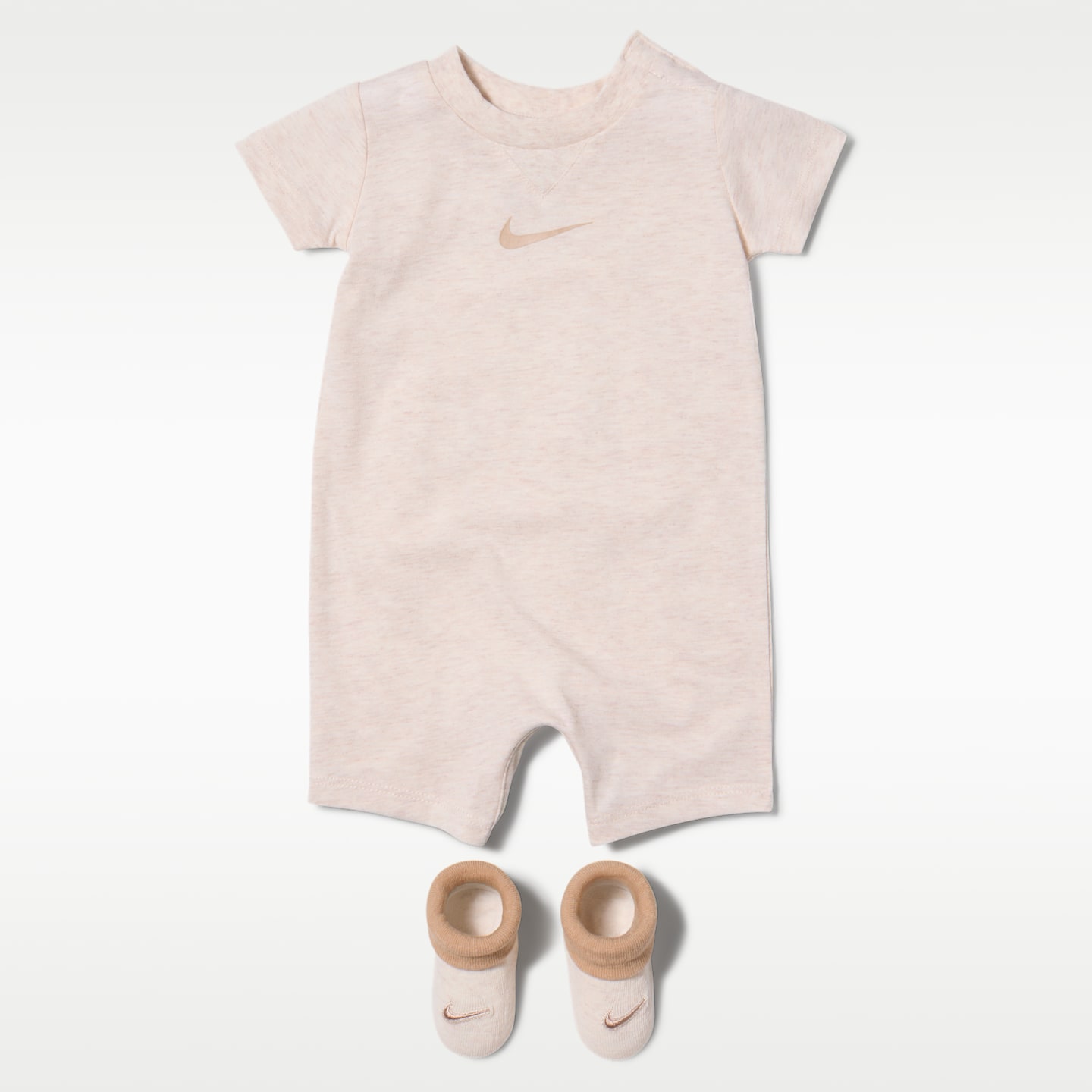 Комплект для малышей Nike Baby Essentials: ромпер и пинетки, цвет: Бледная слоновая кость — фото 1