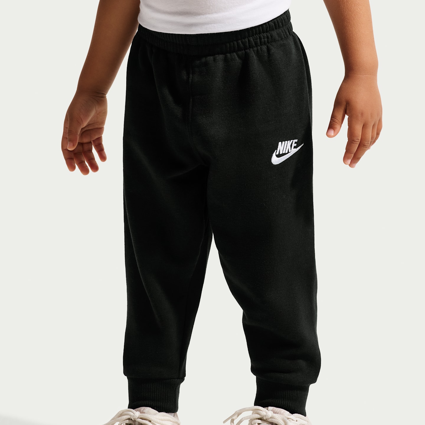 Детский флисовый комплект из двух предметов на молнии 1/4 Nike Club, цвет: Чёрный — фото 4
