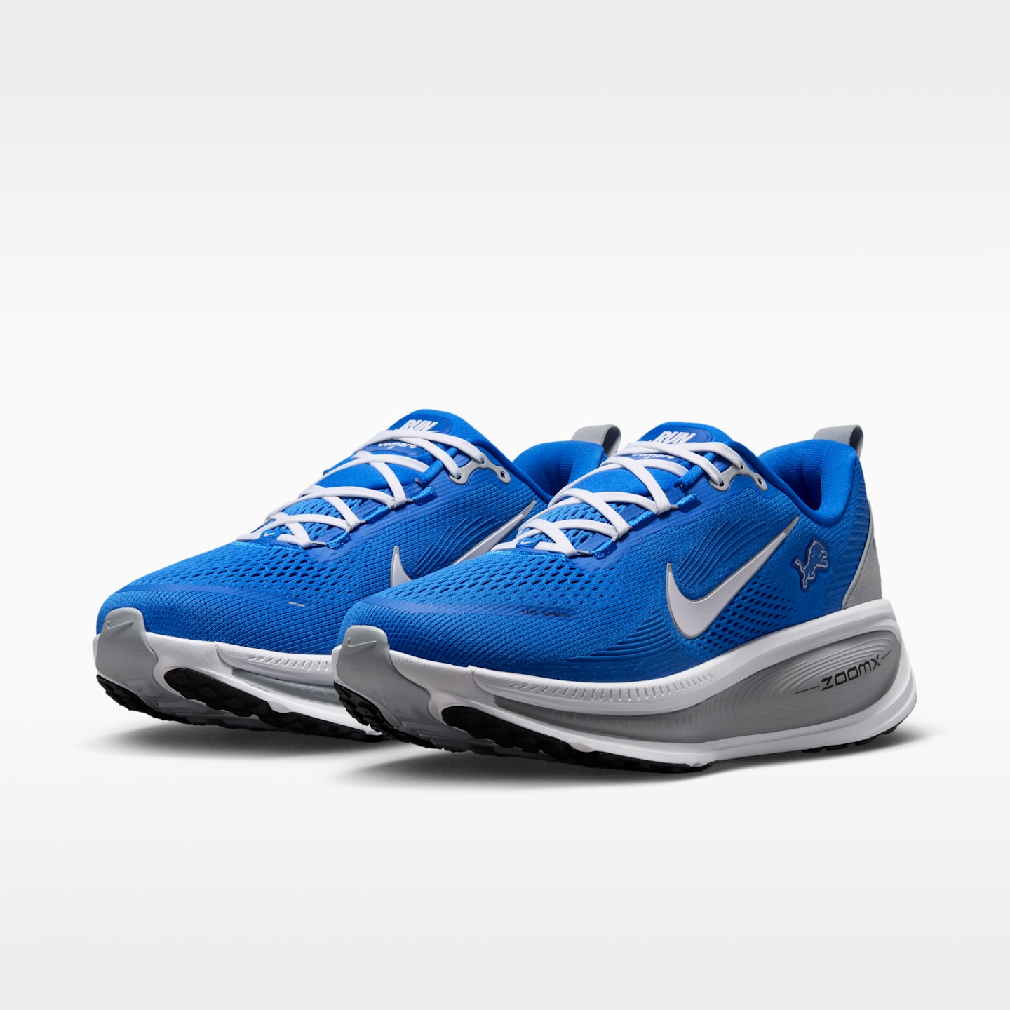 Мужские кроссовки Nike Vomero 18 (Detroit Lions) NFL Road Running, цвет: Синий / Волчий серый — фото 5