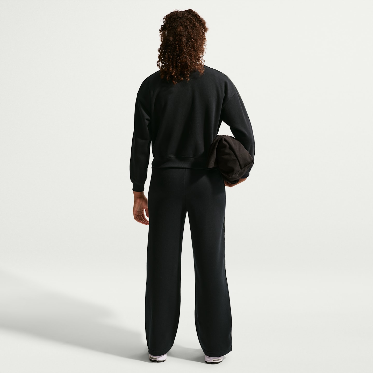 Детские флисовые брюки Nike Studio Fleece для девочек, цвет: Чёрный — фото 5
