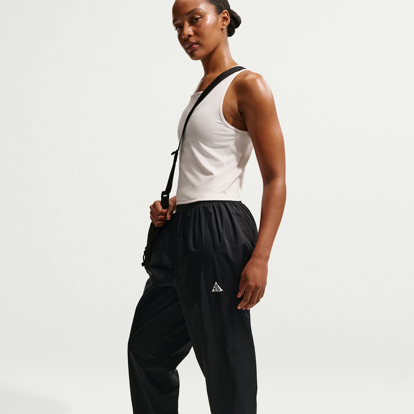 Женские брюки Nike ACG Storm-FIT ADV Mid-Rise Trail Running, цвет: Чёрный / Снежный белый — фото 4
