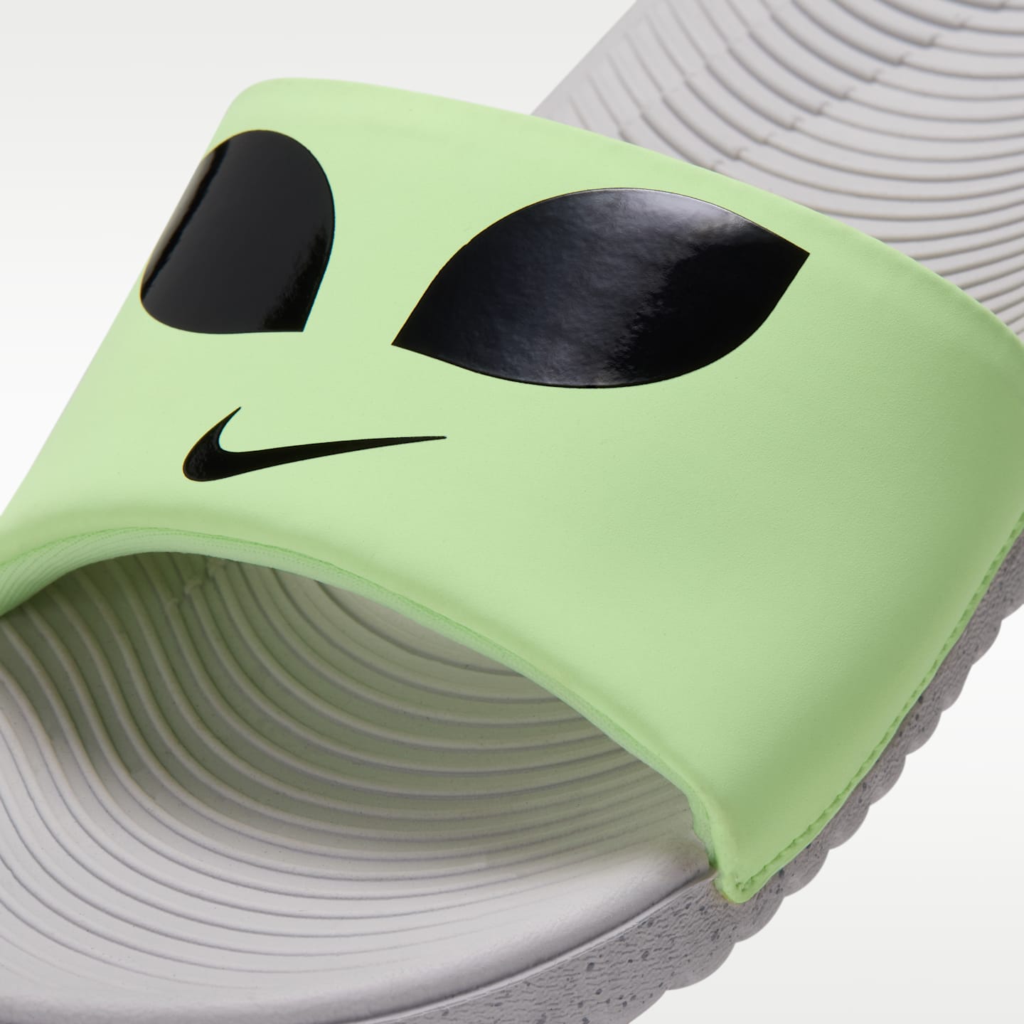 Детские сандалии Nike Kawa SE "Alien", цвет: Кислотно-жёлтый / Волчий серый — фото 6