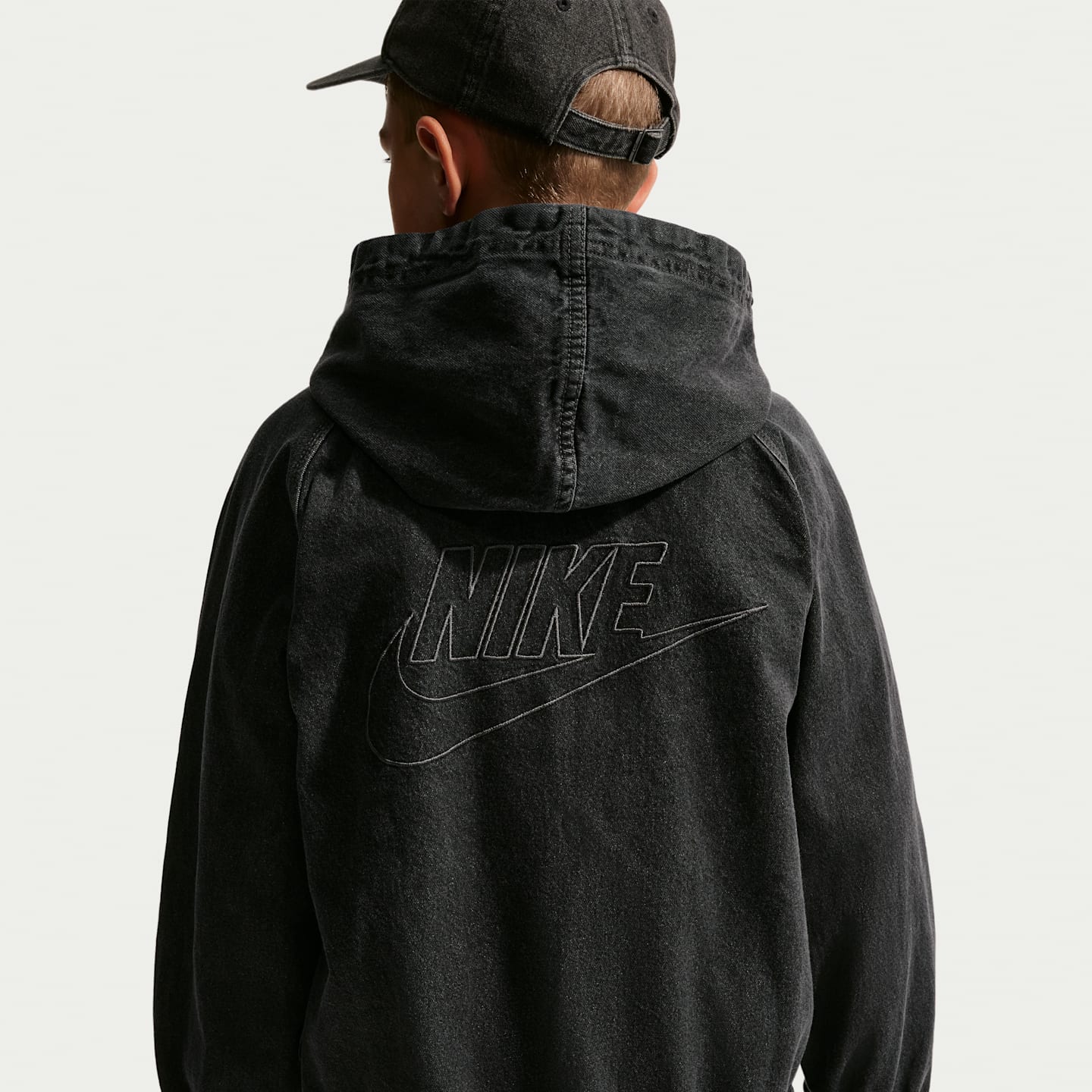 Детская куртка Nike Sportswear Collection Full-Zip Hooded Denim, цвет: Чёрный / Антрацитовый — фото 5
