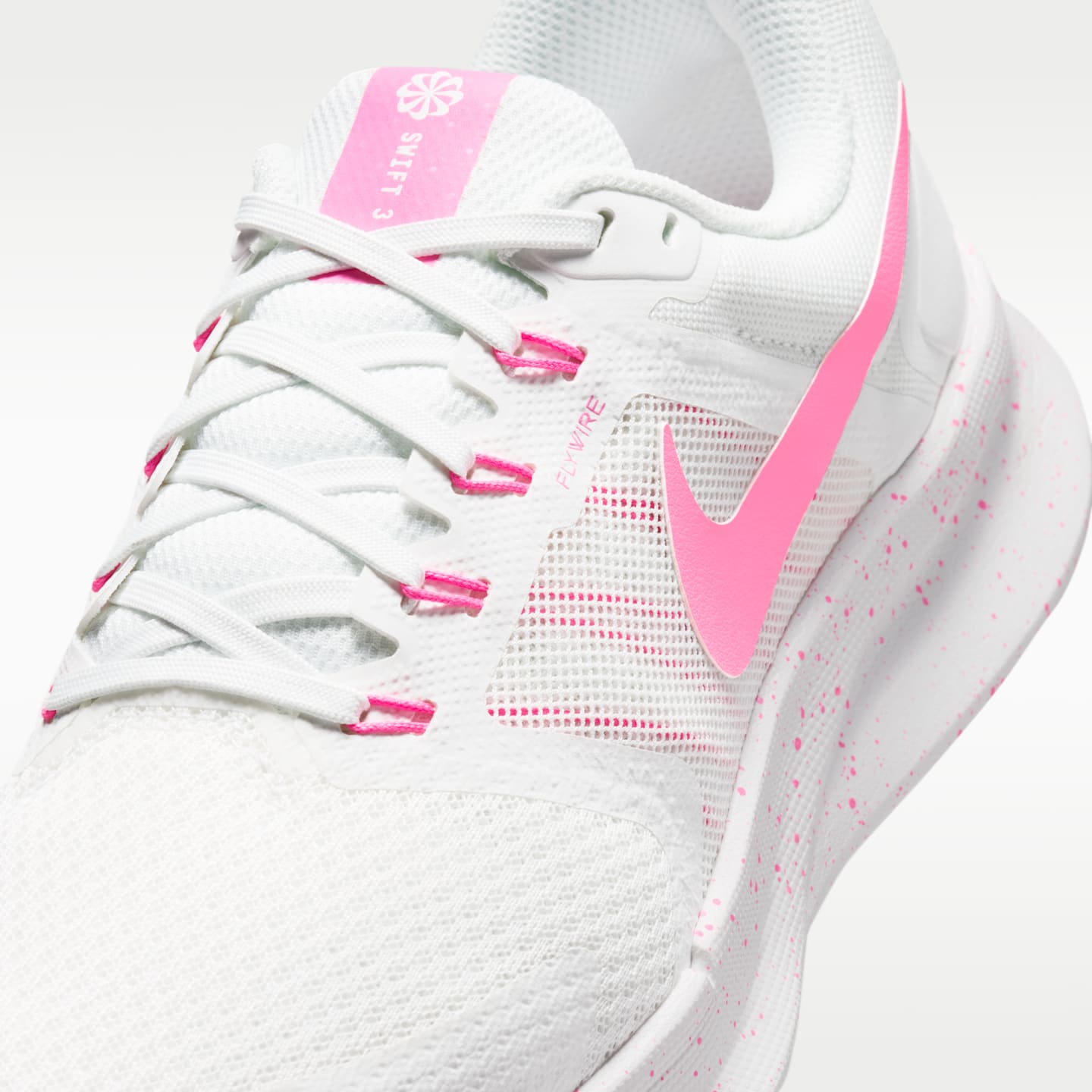 Женские кроссовки Nike Run Swift 3 Road Running, цвет: Снежный белый / Розовый сияющий — фото 7