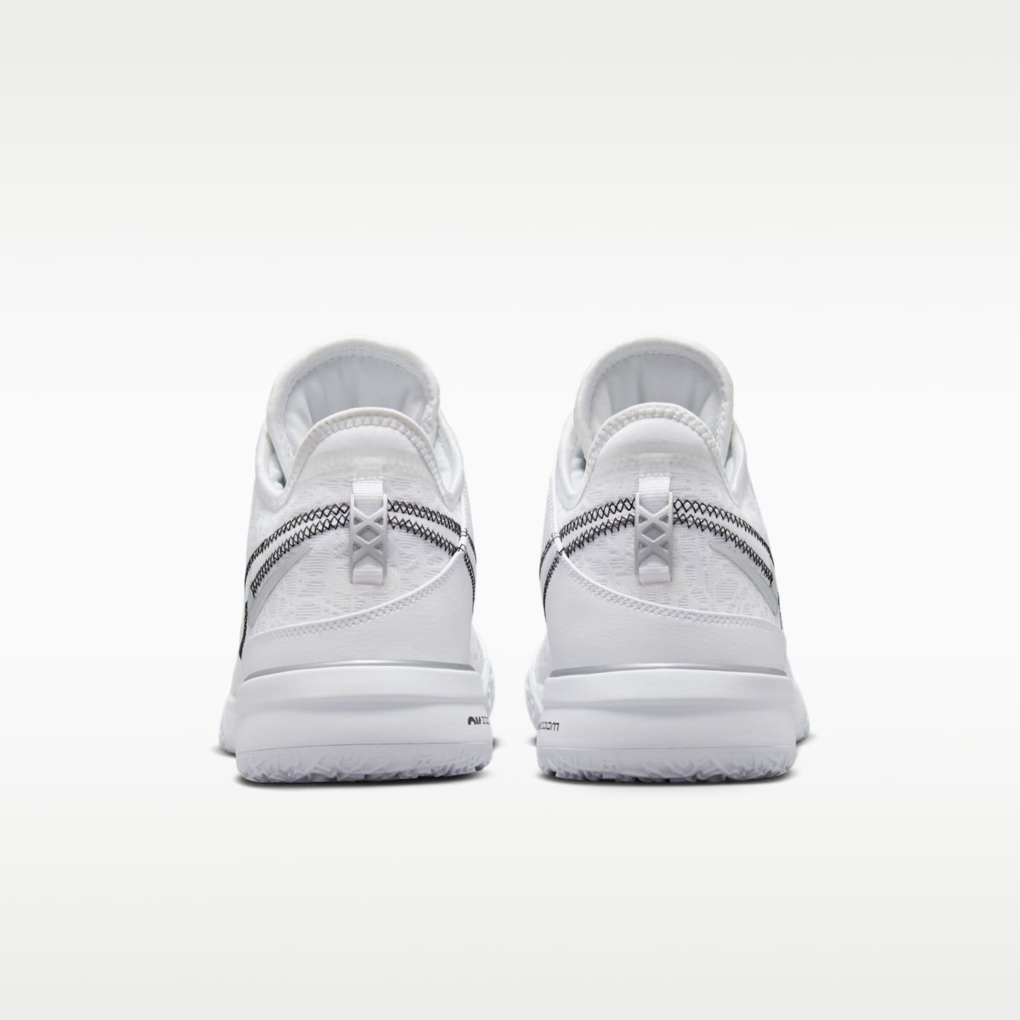 Мужские кроссовки Nike LeBron Nxxt Gen Basketball, цвет: Белый / Чёрный — фото 6