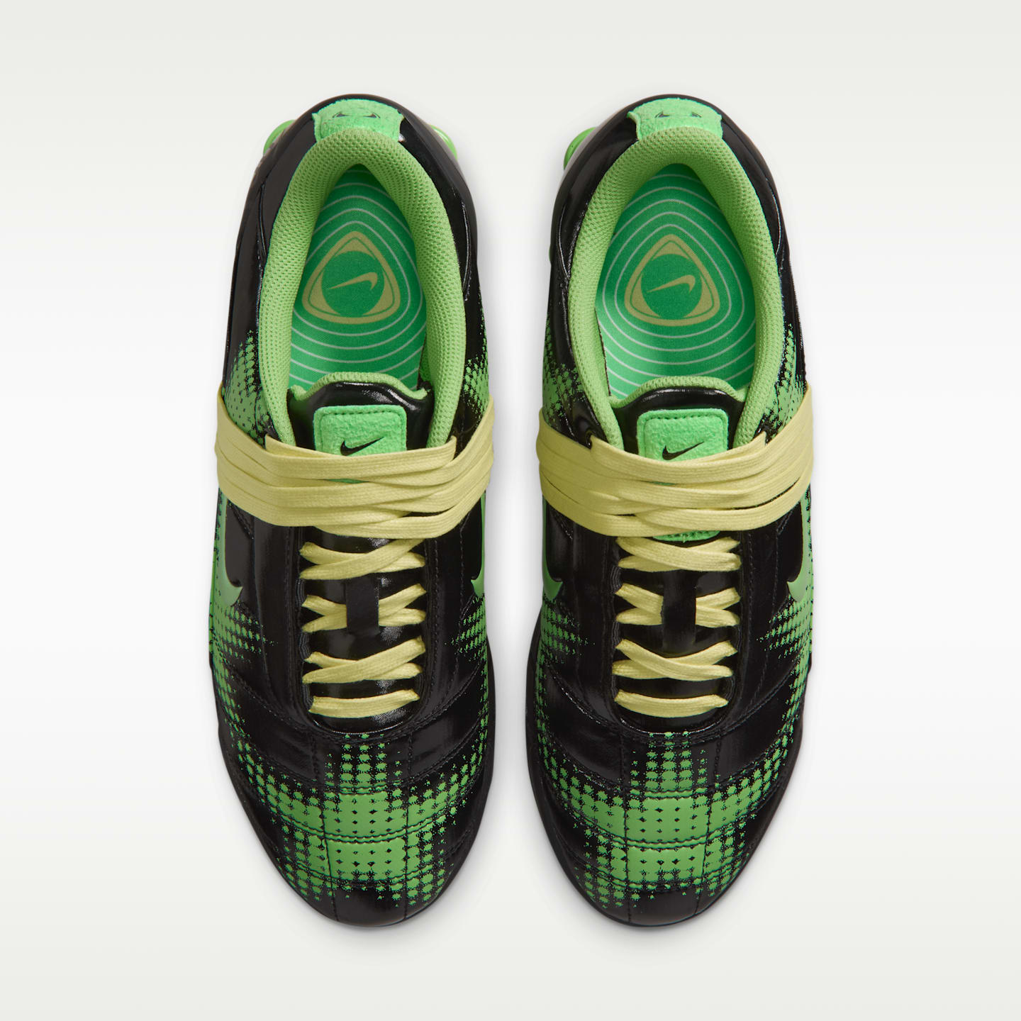 Женские кроссовки Nike Total90 Shox Magia, цвет: Чёрный / Жёлтый бриллиантовый — фото 4