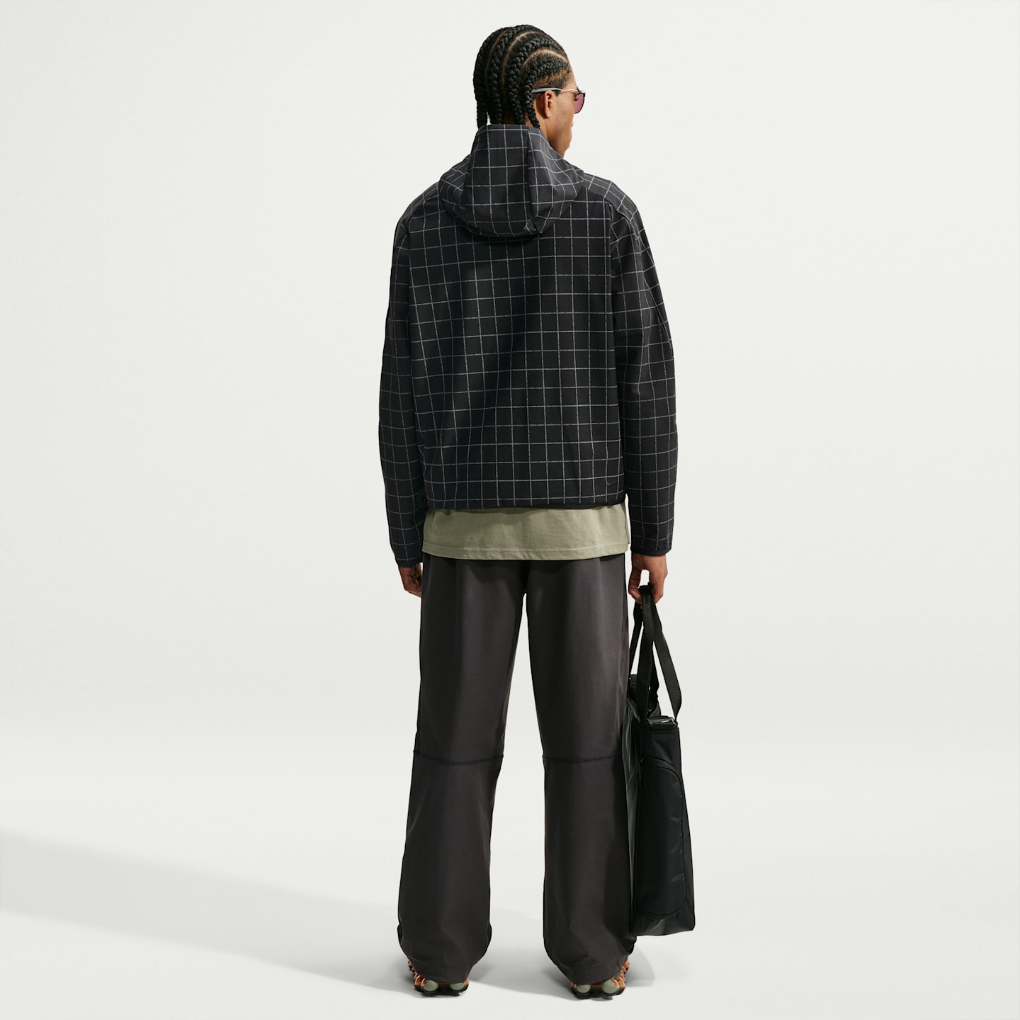 Мужская трикотажная куртка Nike Tech Dri-FIT Shori на молнии с принтом, цвет: Чёрный / Железный серый — фото 5