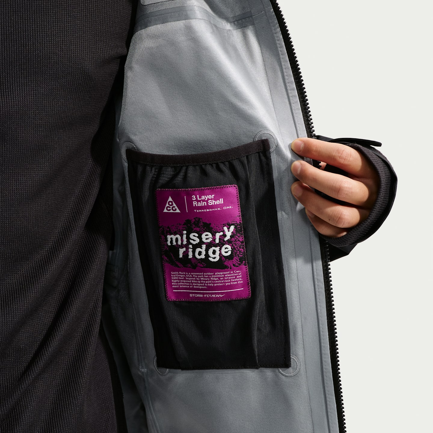 Мужская куртка Nike ACG Misery Ridge Storm-FIT Adv GORE-TEX 3L, цвет: Чёрный / Снежный белый — фото 8
