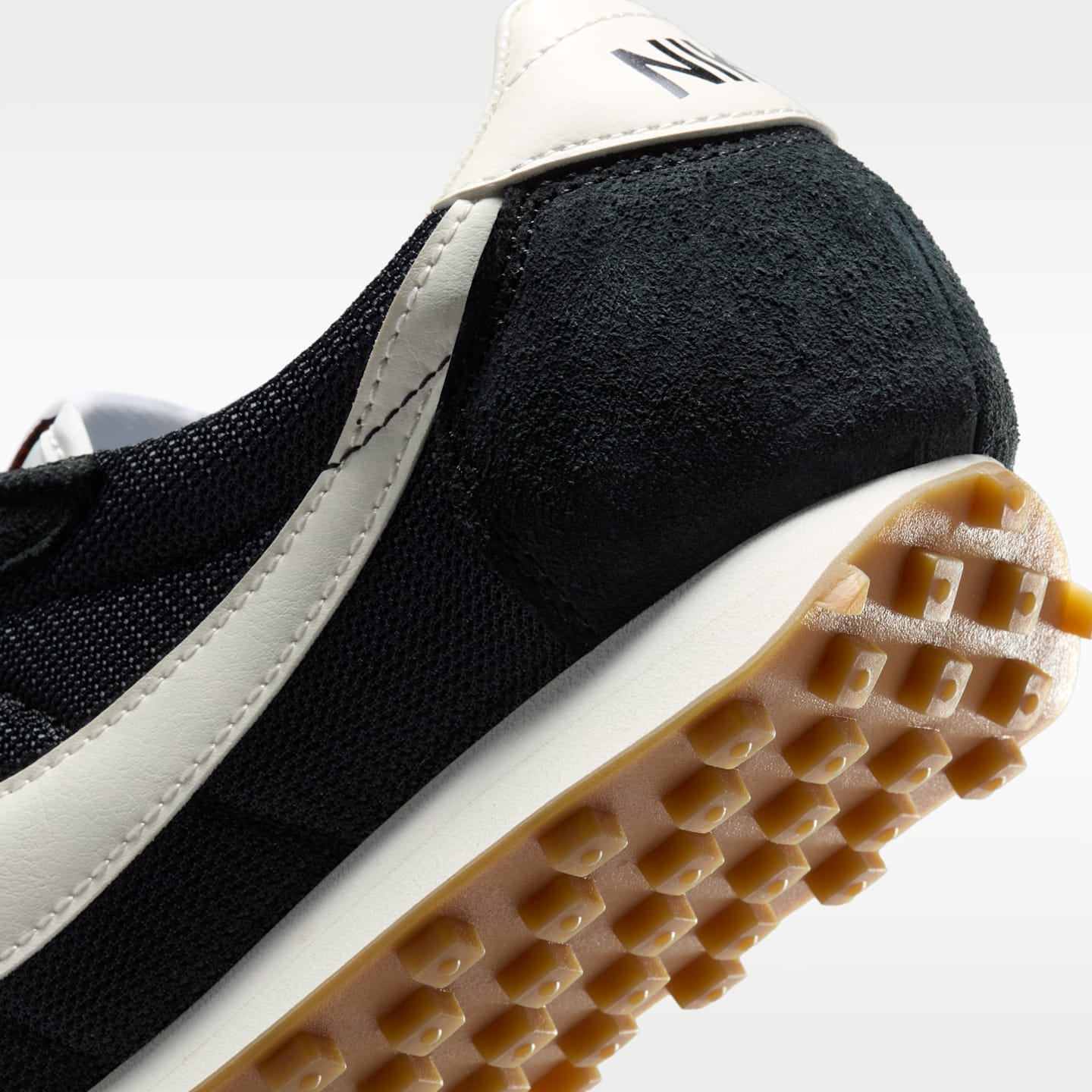 Женские кроссовки Nike LD-1000 Shoes, цвет: Чёрный / Оранжевый — фото 8