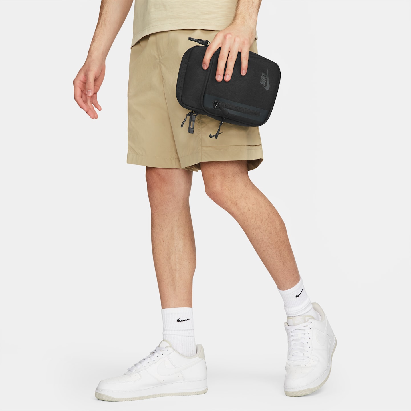 Сумка через плечо Nike Elemental Premium, 4 л, цвет: Чёрный / Антрацитовый — фото 10