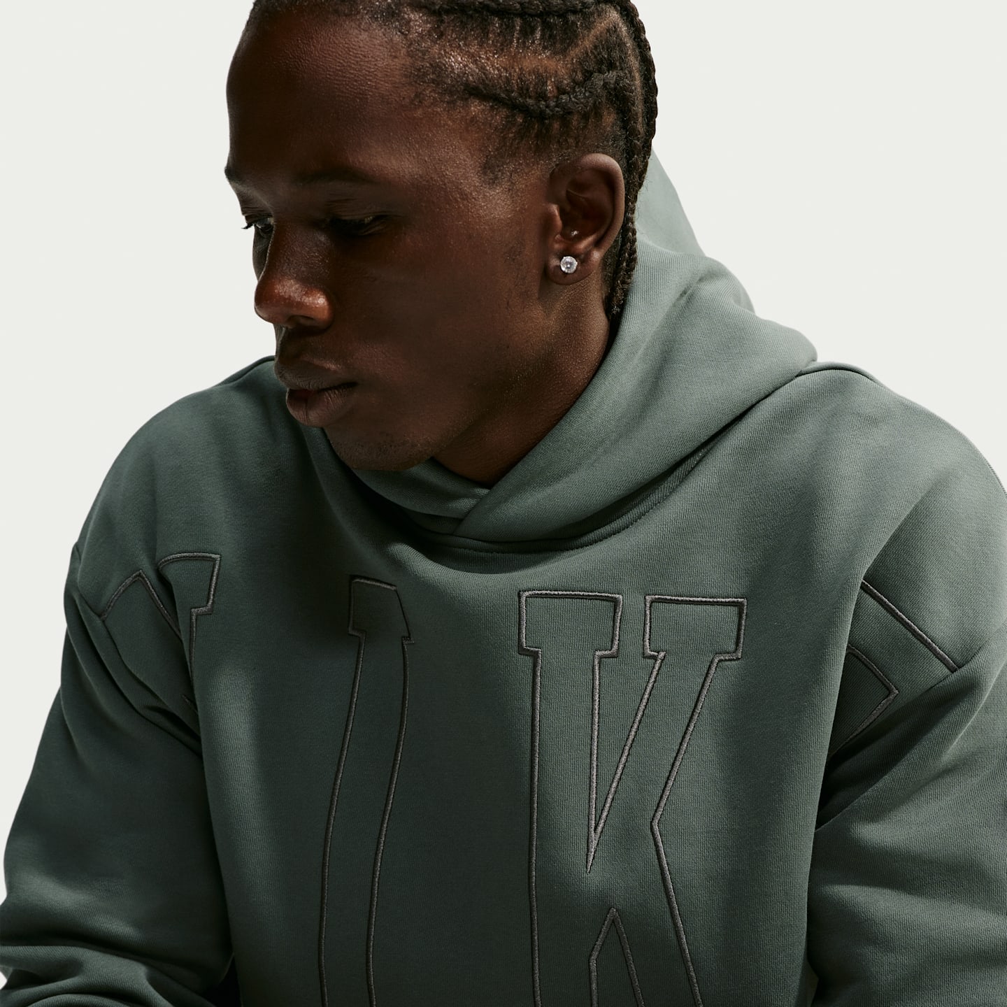 Мужское флисовое худи-пуловер Nike Solo свободного кроя, цвет: Камуфляжный зелёный — фото 3