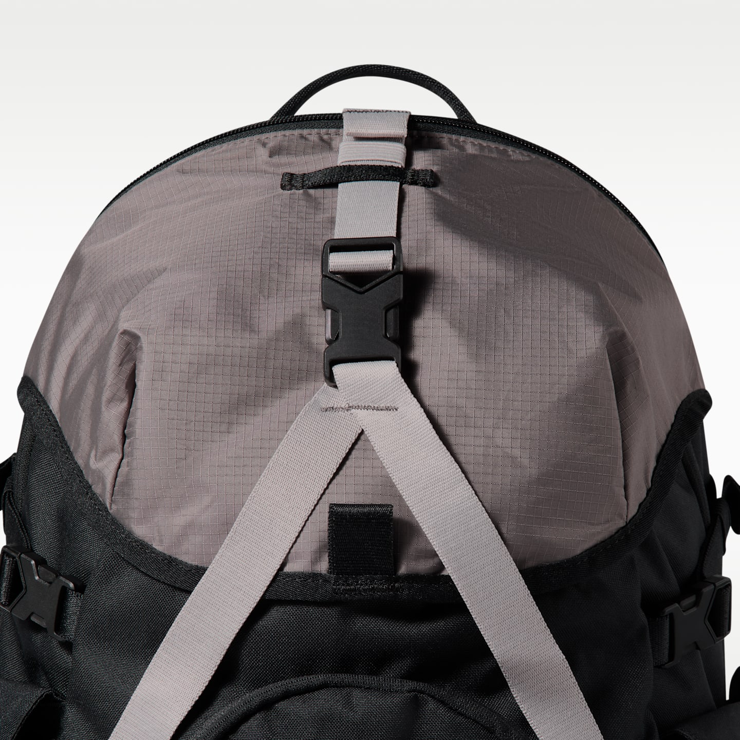 Рюкзак Nike ACG Daymax (25L), цвет: Чёрный / Серый — фото 8