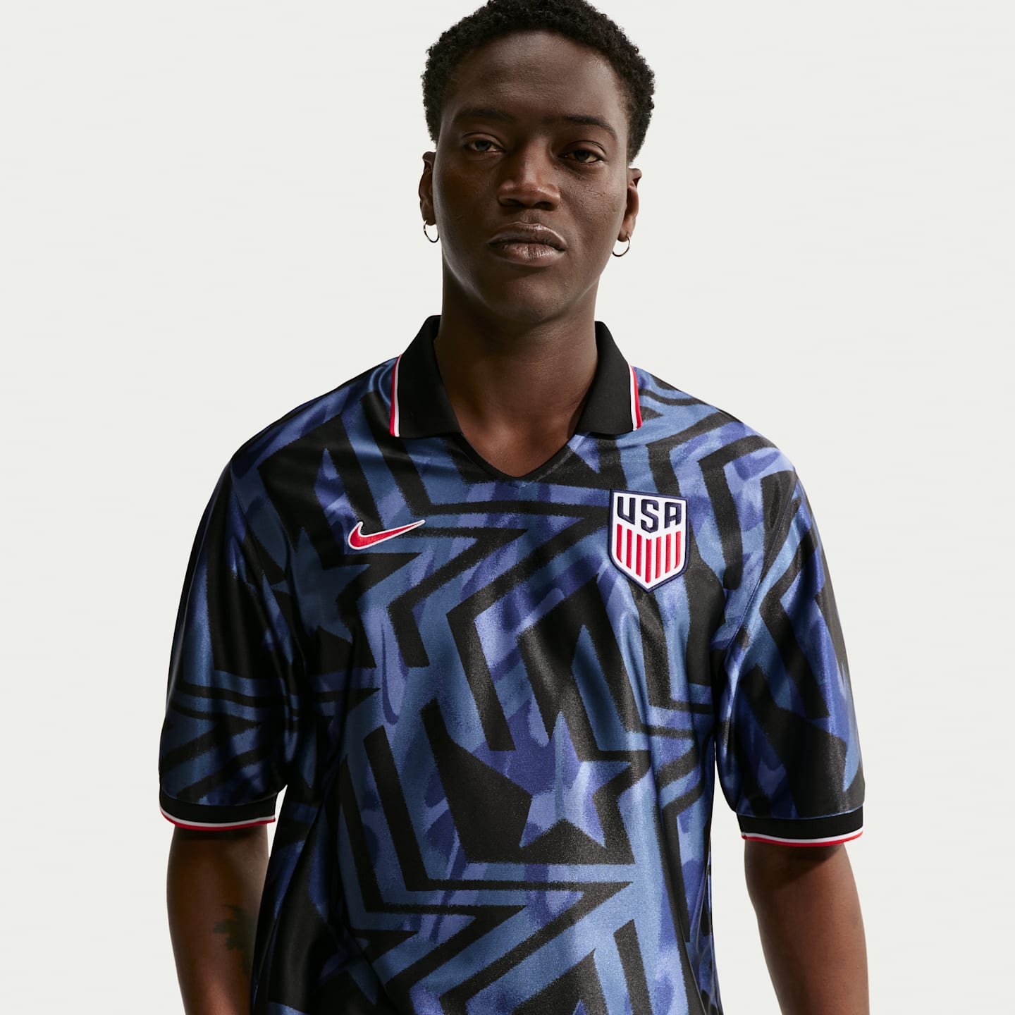 Мужской футбольный топ с короткими рукавами Nike Usmnt Energy Dri-FIT, цвет: Тёмно-синий / Красный — фото 1