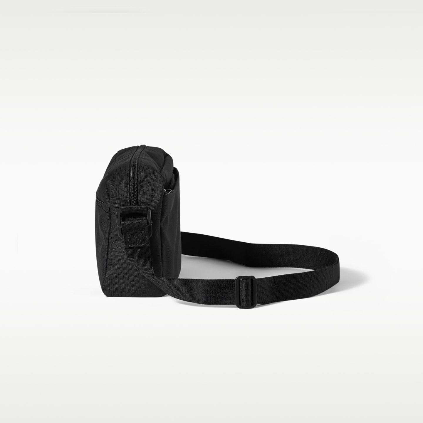 Женская сумка Nike Heritage Crossbody Bag 2.0 (4L), цвет: Чёрный / Белый — фото 3