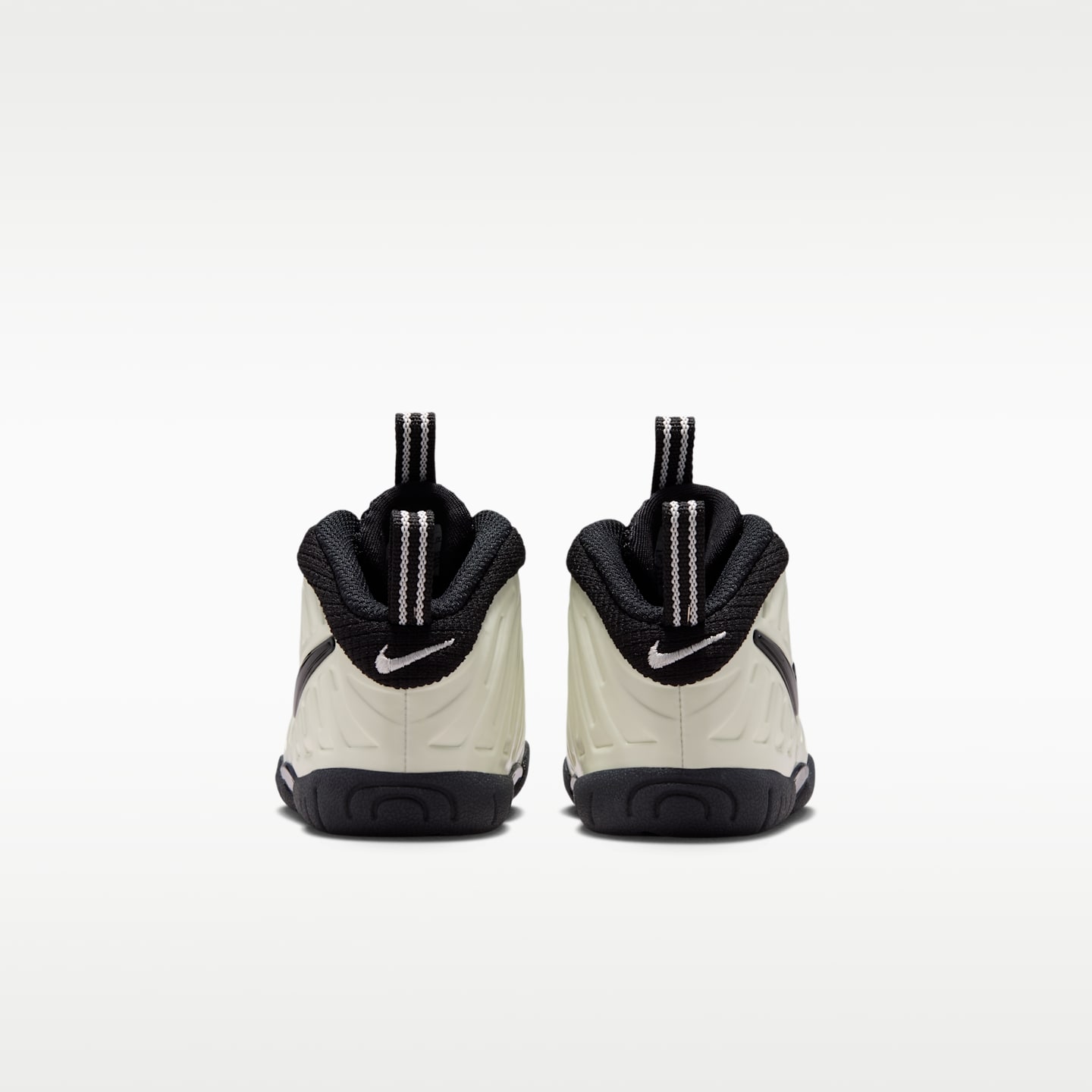 Детские кроссовки Nike Little Posite Pro Premium Baby/Toddler Shoes, цвет: Снежный белый / Чёрный — фото 6