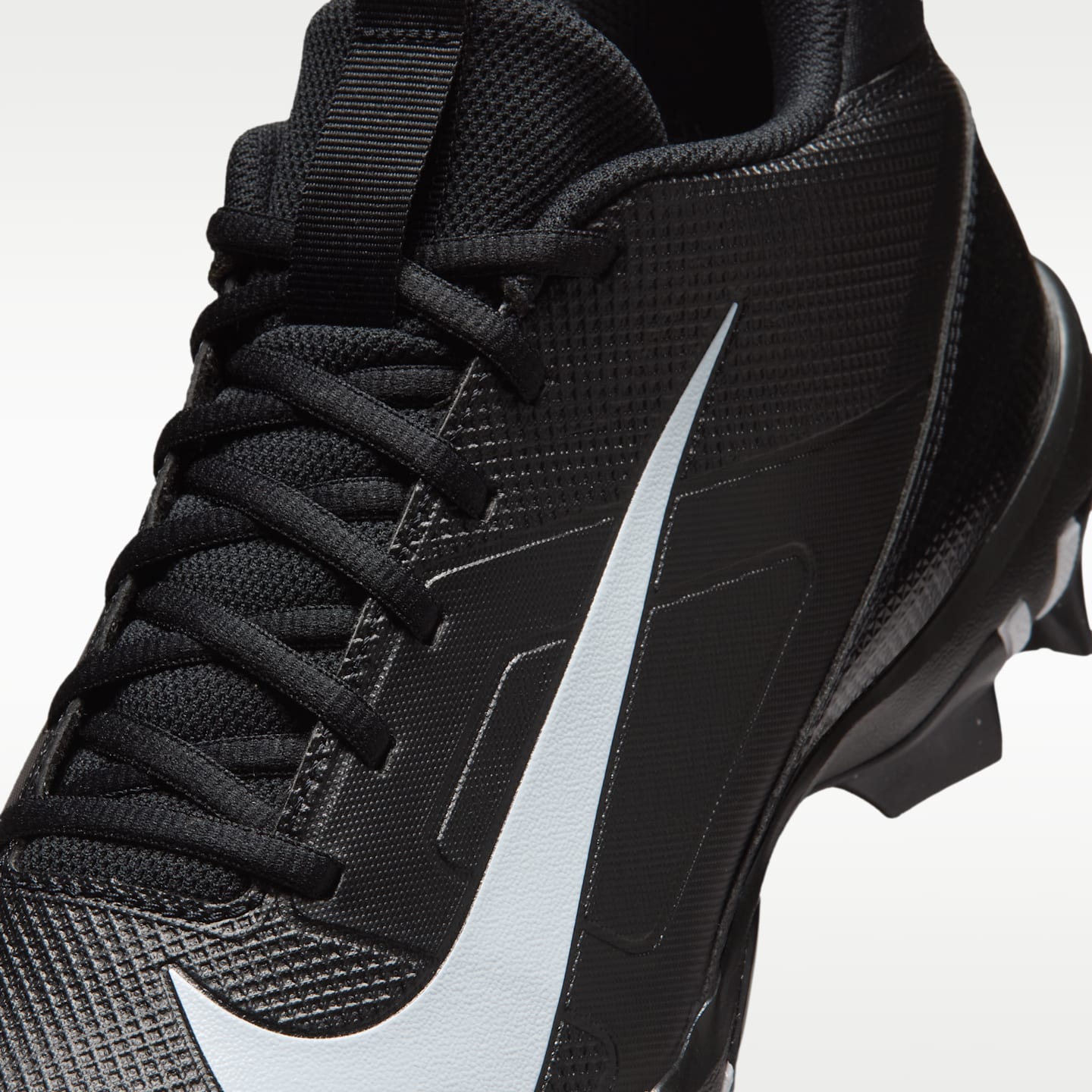 Женские бутсы Nike Alpha Menace 4 Shark Football Cleats, цвет: Чёрный / Белый — фото 8