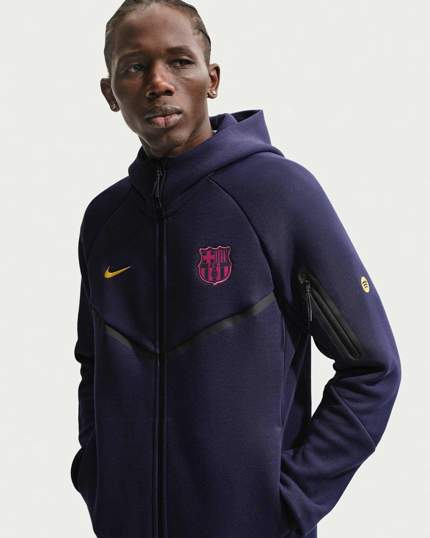 Мужское футбольное худи на молнии Nike FC Barcelona Tech Fleece Windrunner, цвет: Синий / Минеральный жёлтый — фото 6