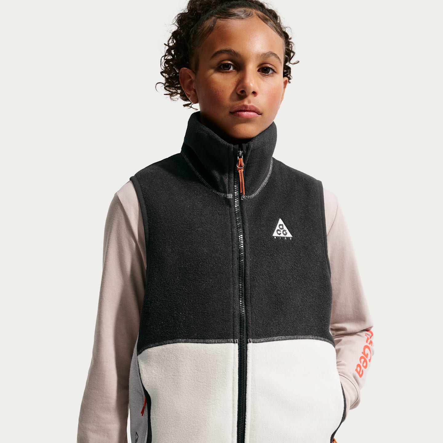 Детский флисовый жилет Nike ACG Polar для походов, цвет: Серый — фото 2