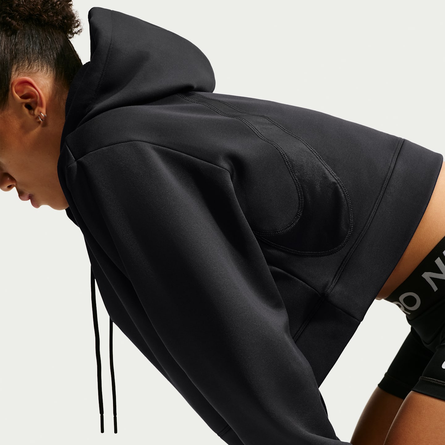 Женское худи Nike Pro Sculpt Dri-FIT, цвет: Чёрный — фото 2