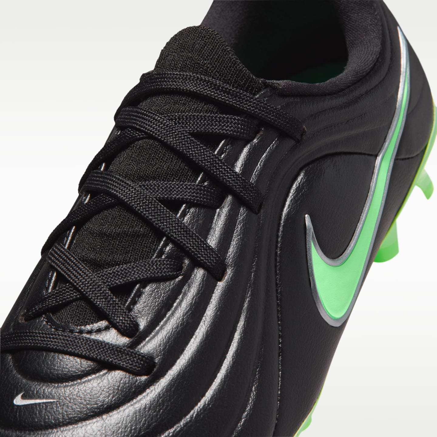Детские бутсы Nike Jr. Tiempo Maestro Academy Multi-Ground Low-Top Soccer Cleats, цвет: Чёрный / Зелёный — фото 8