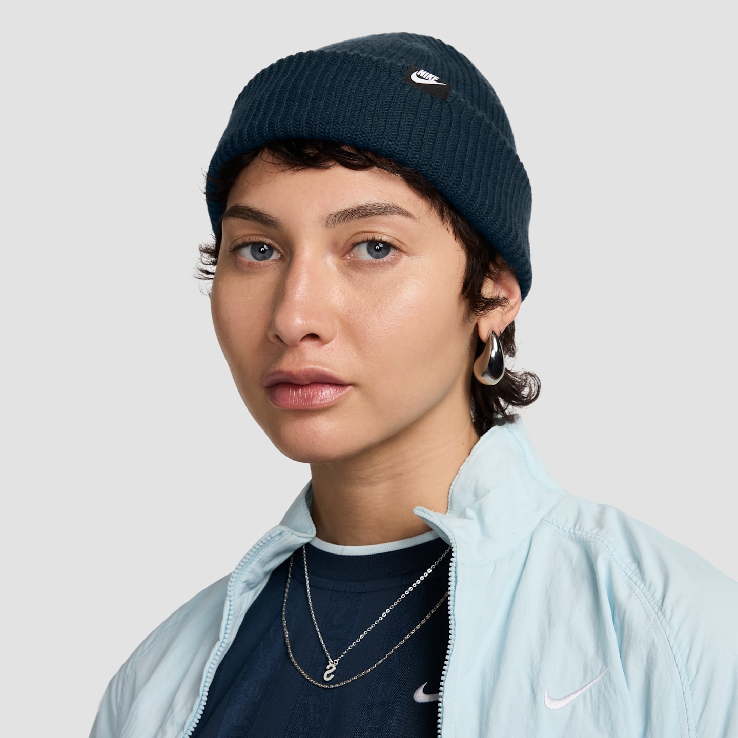 Шапка-бини Nike Terra Futura365 с коротким отворотом, цвет: Тёмно-синий — фото 1