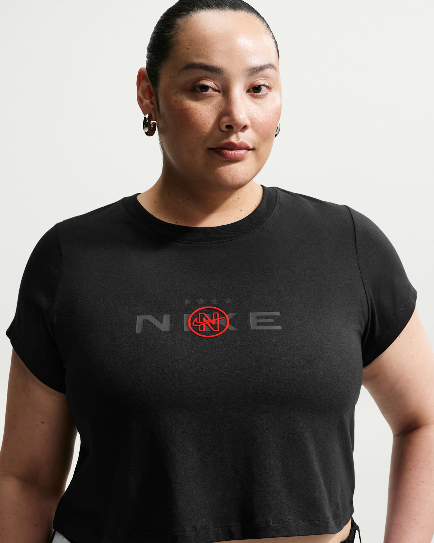 Женская футболка Nike Sportswear Chill Knit Slim Cropped (Plus Size), цвет: Чёрный / Светлый малиновый — фото 6