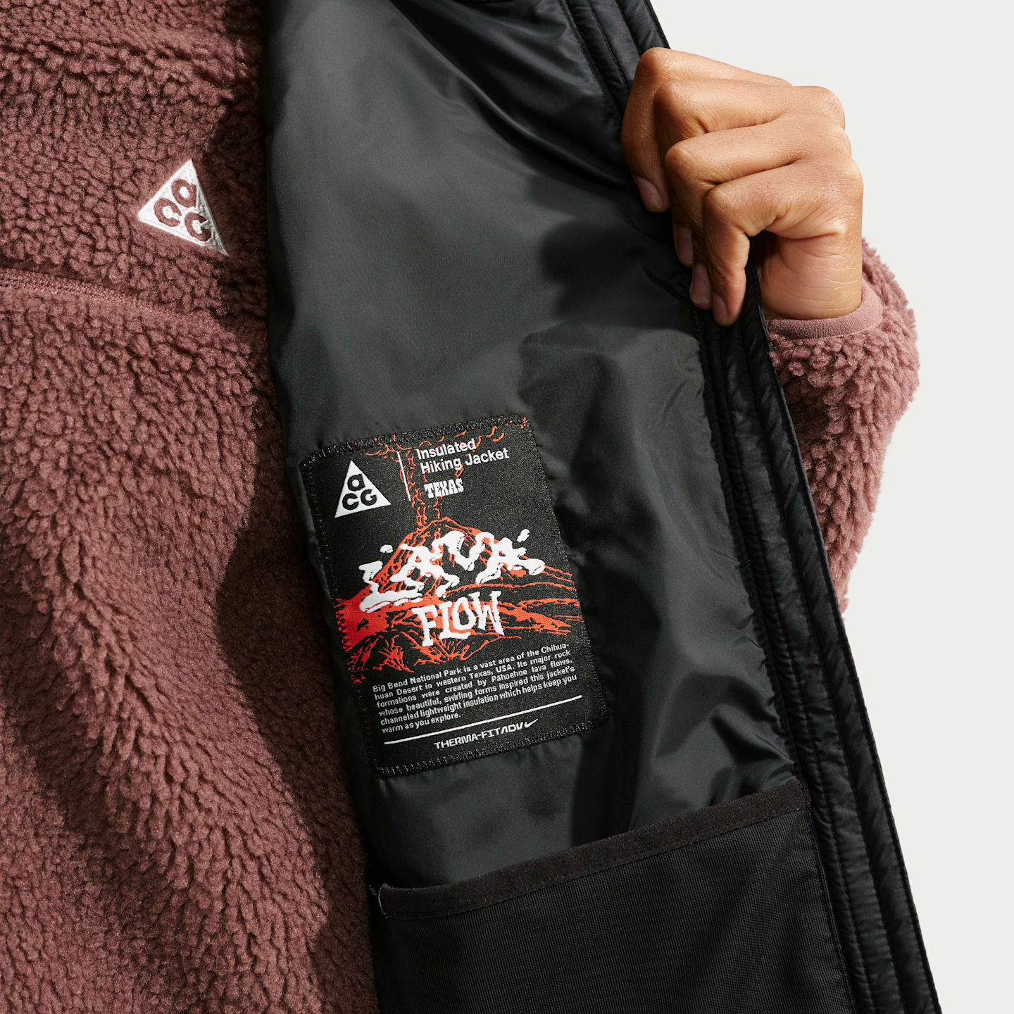 Женский жилет Nike ACG Lava Flow Therma-FIT ADV, цвет: Чёрный / Снежный белый — фото 7
