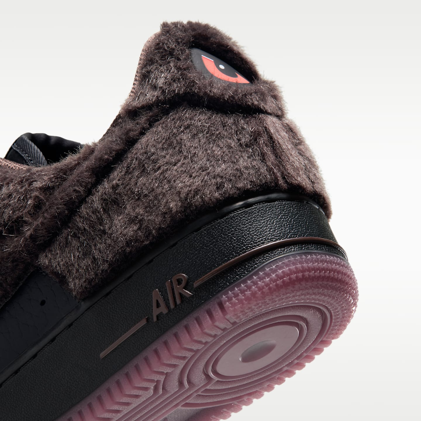 Мужские кроссовки Nike Air Force 1 Low Retro Halloween, цвет: Коричневый / Чёрный — фото 8