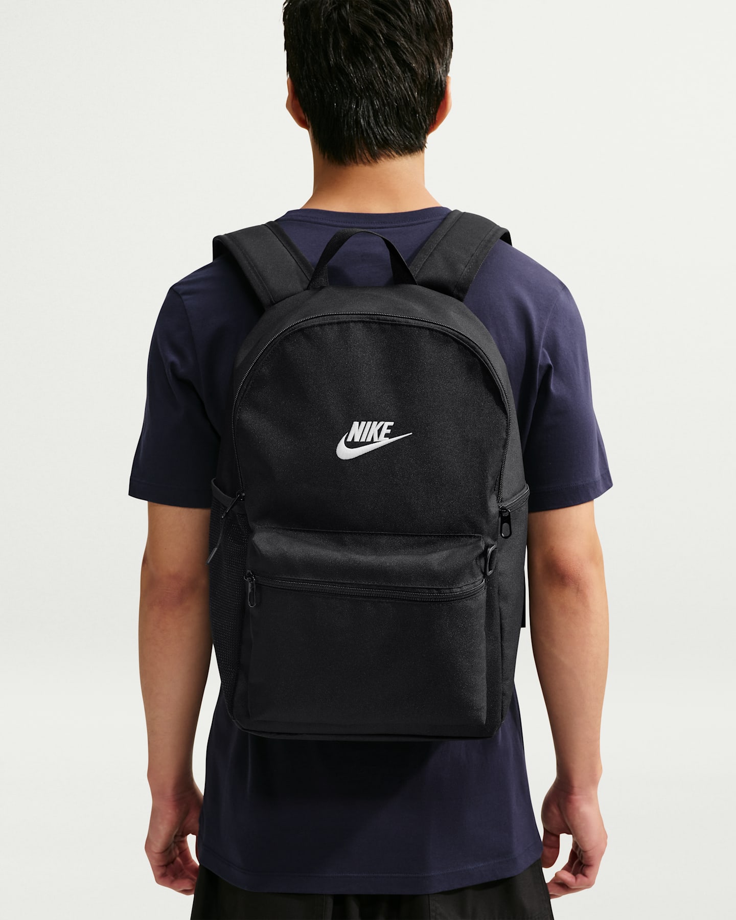 Рюкзак Nike Heritage 2.0 (23L), цвет: Чёрный / Белый — фото 10