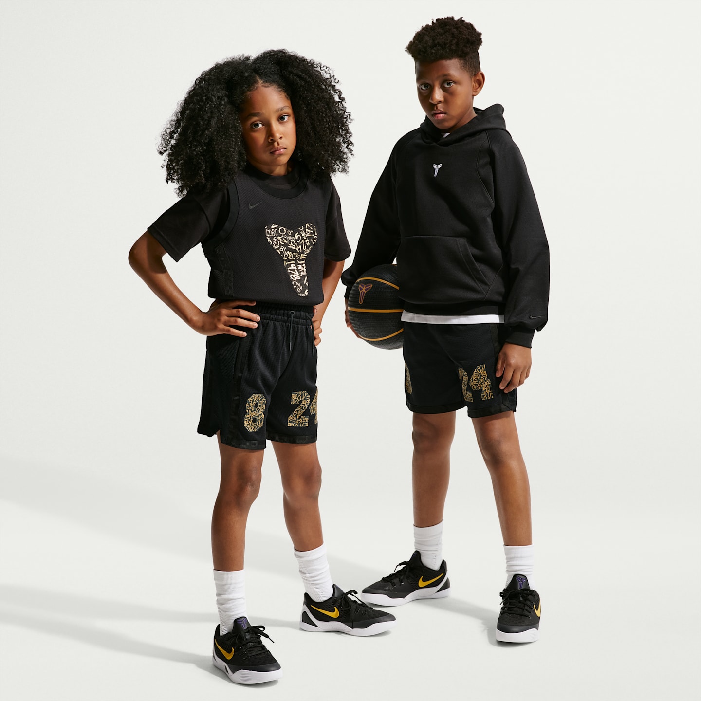 Детские баскетбольные шорты Nike Kobe, цвет: Чёрный / Металлик золотой — фото 1