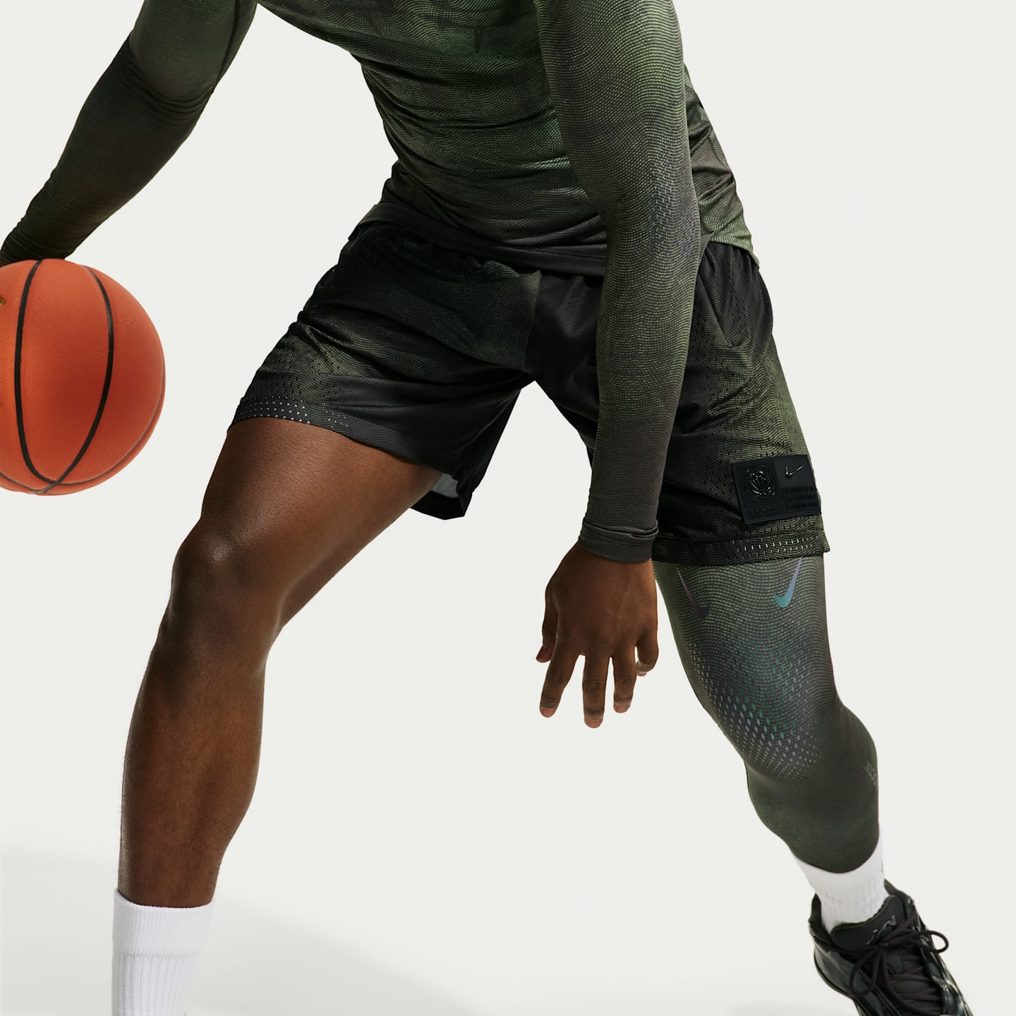 Мужской тайтс Nike KD x Nocta на одну ногу, левый, цвет: Чёрный — фото 4