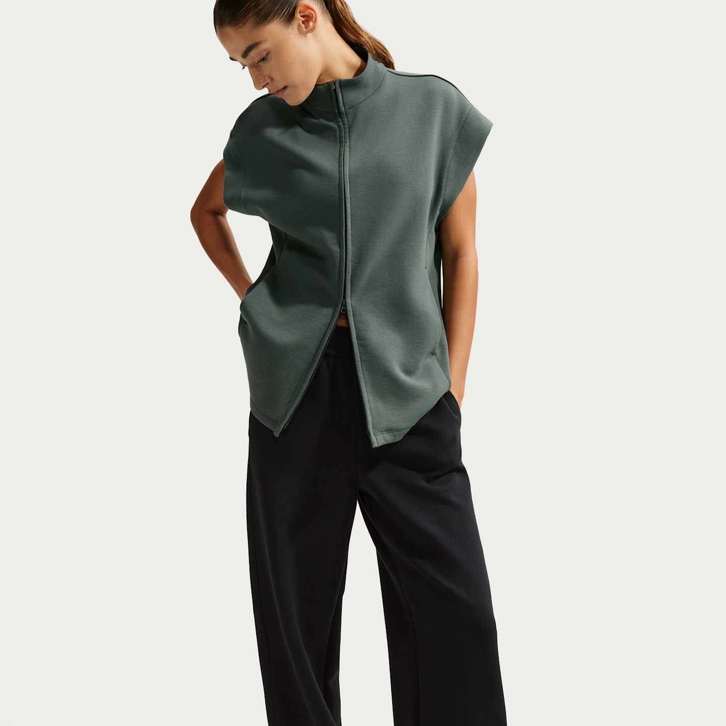 Женские джоггеры Nike 24.7 ImpossiblySoft Dri-FIT с высокой посадкой, цвет: Чёрный / Серый — фото 4