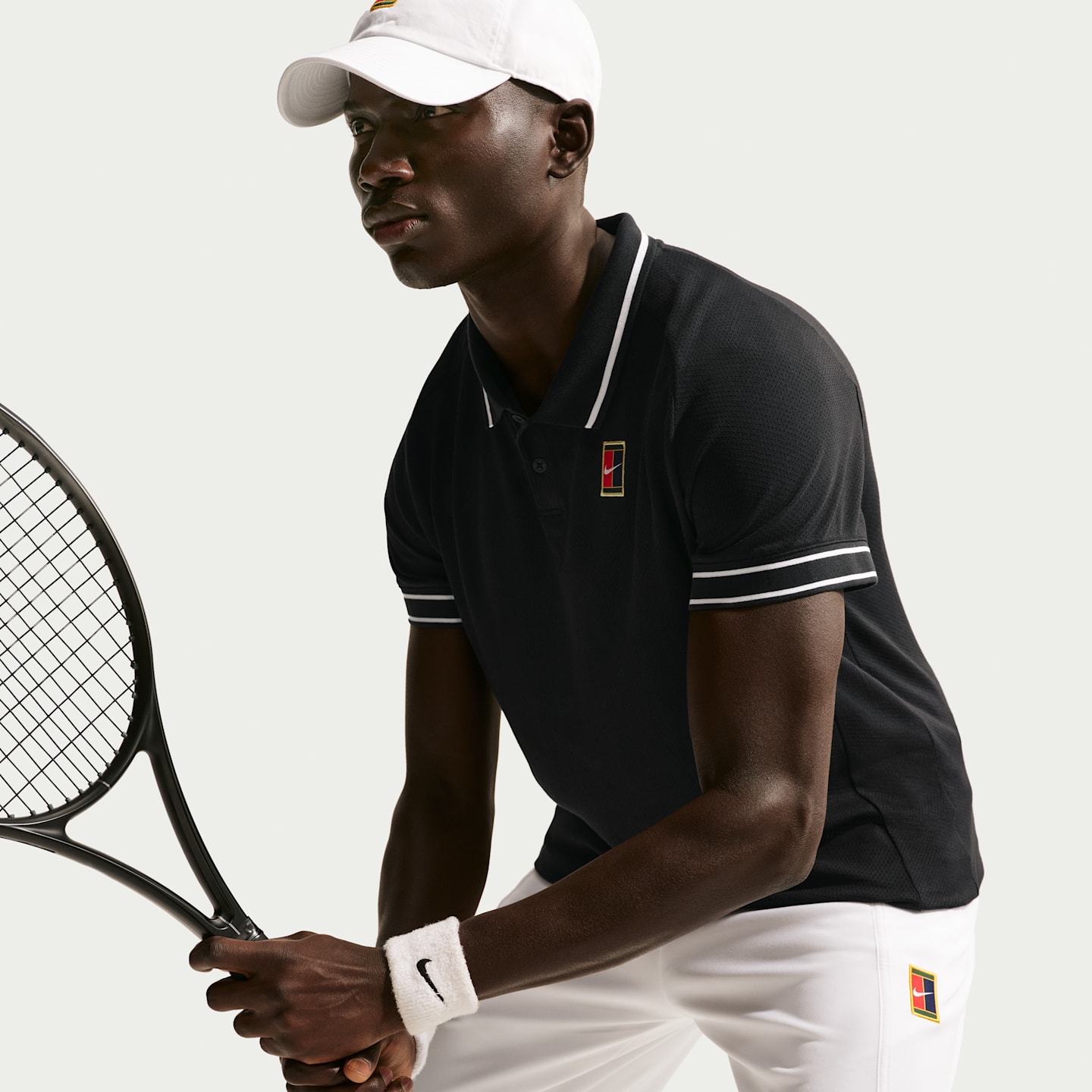 Мужское поло Nike NikeCourt Heritage Tennis Polo, цвет: Чёрный / Белый — фото 3