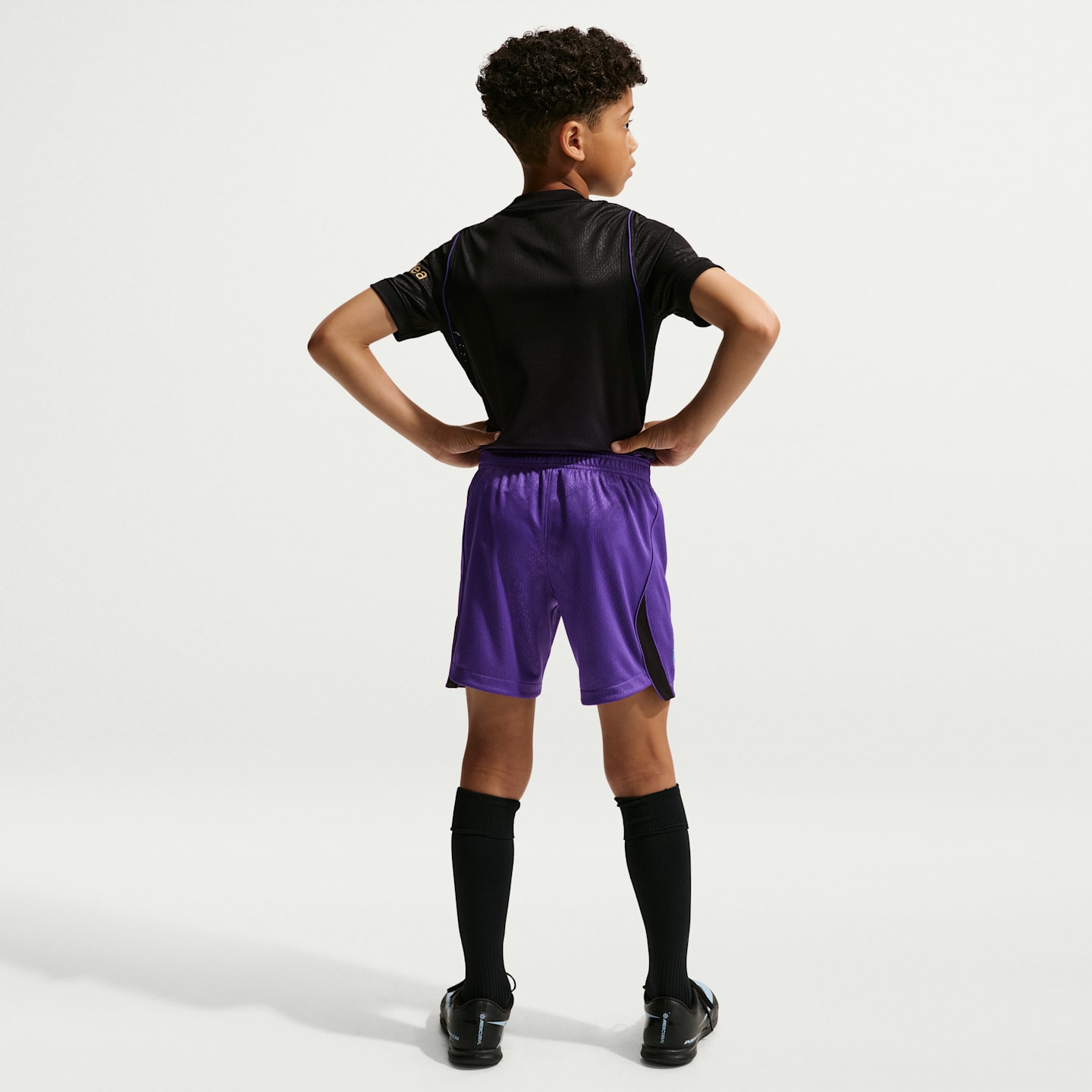 Детские футбольные шорты Nike FC Barcelona 2026/27 Stadium Away Kobe Dri-FIT Replica, цвет: Фиолетовый / Чёрный — фото 6