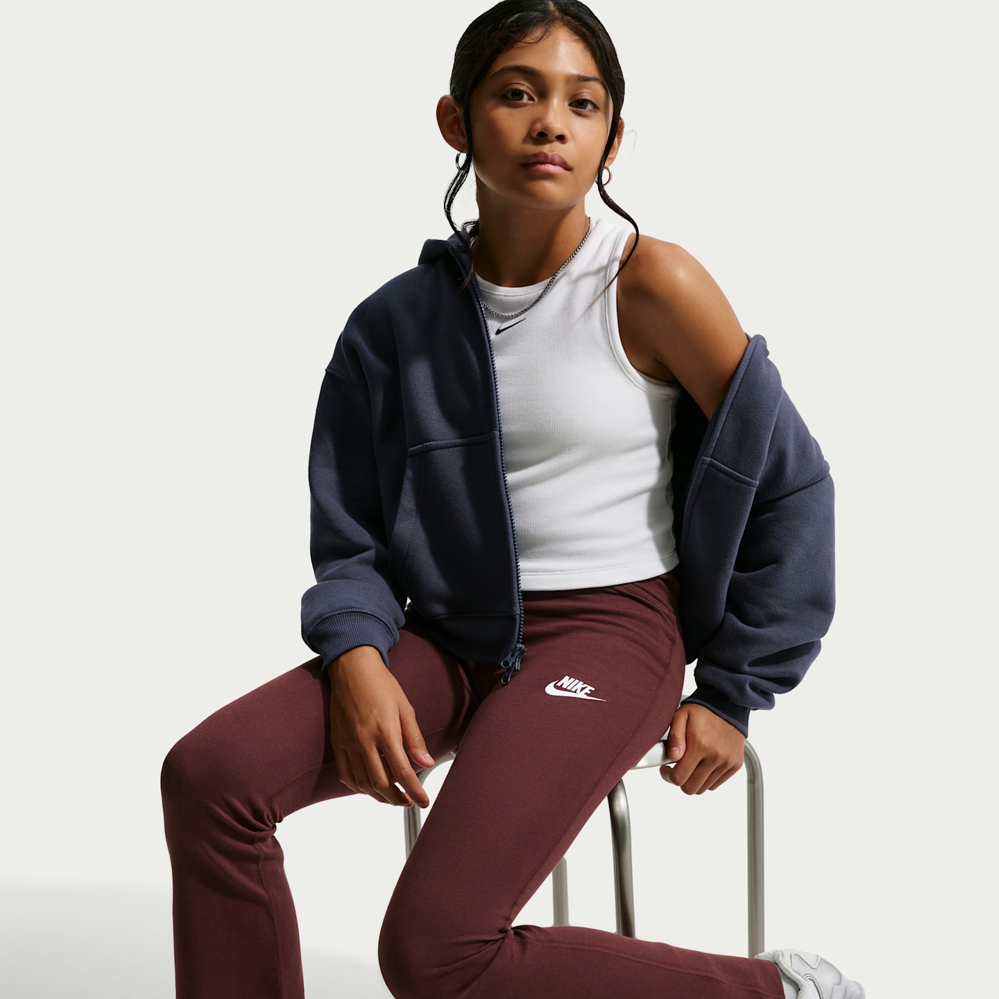 Леггинсы Nike Sportswear Classic High-Waisted Flared для девочек, цвет: Белый — фото 4