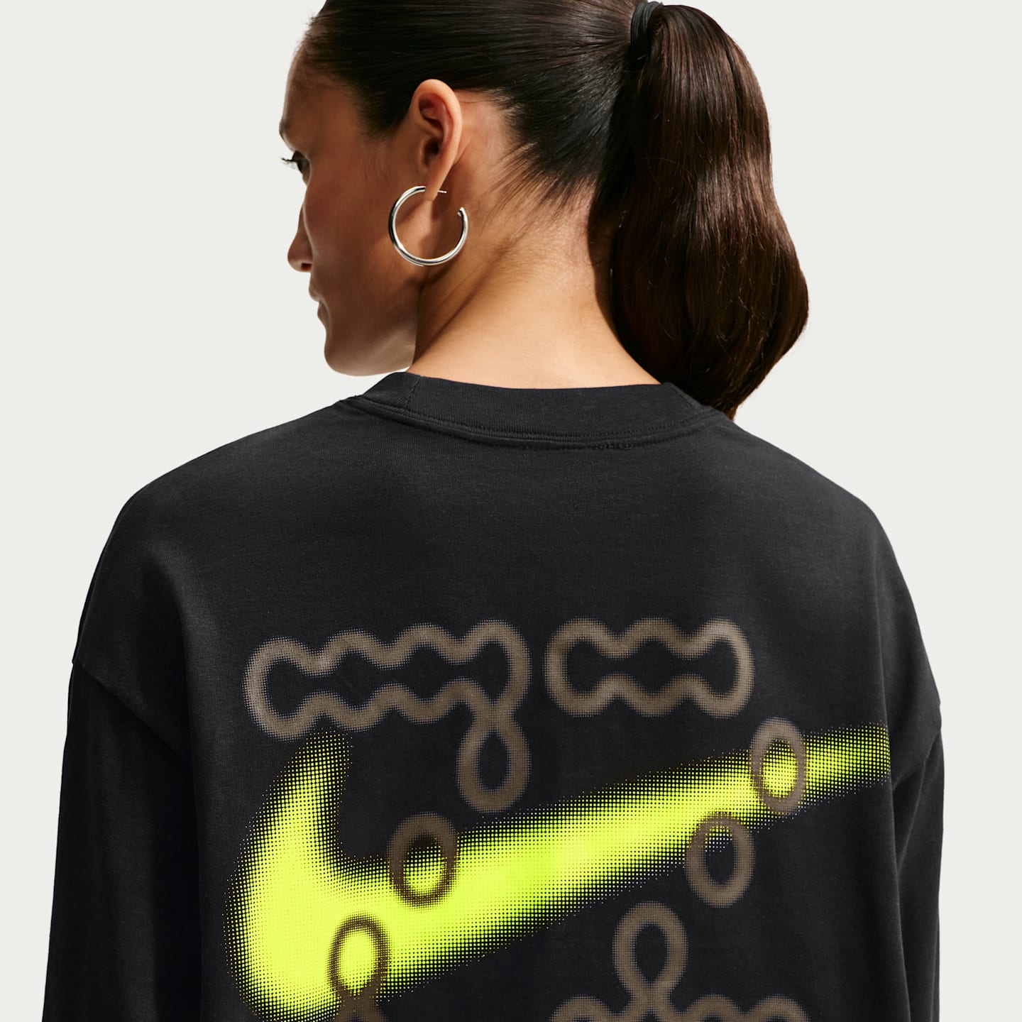 Женская футболка Nike Sportswear Oversized Long-Sleeve T-Shirt, цвет: Чёрный — фото 2