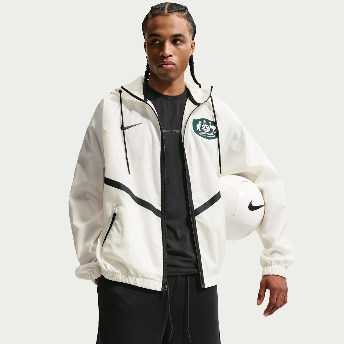 Мужская футбольная куртка Nike Australia Anthem Dri-FIT, цвет: Молочный / Еловый — фото 3