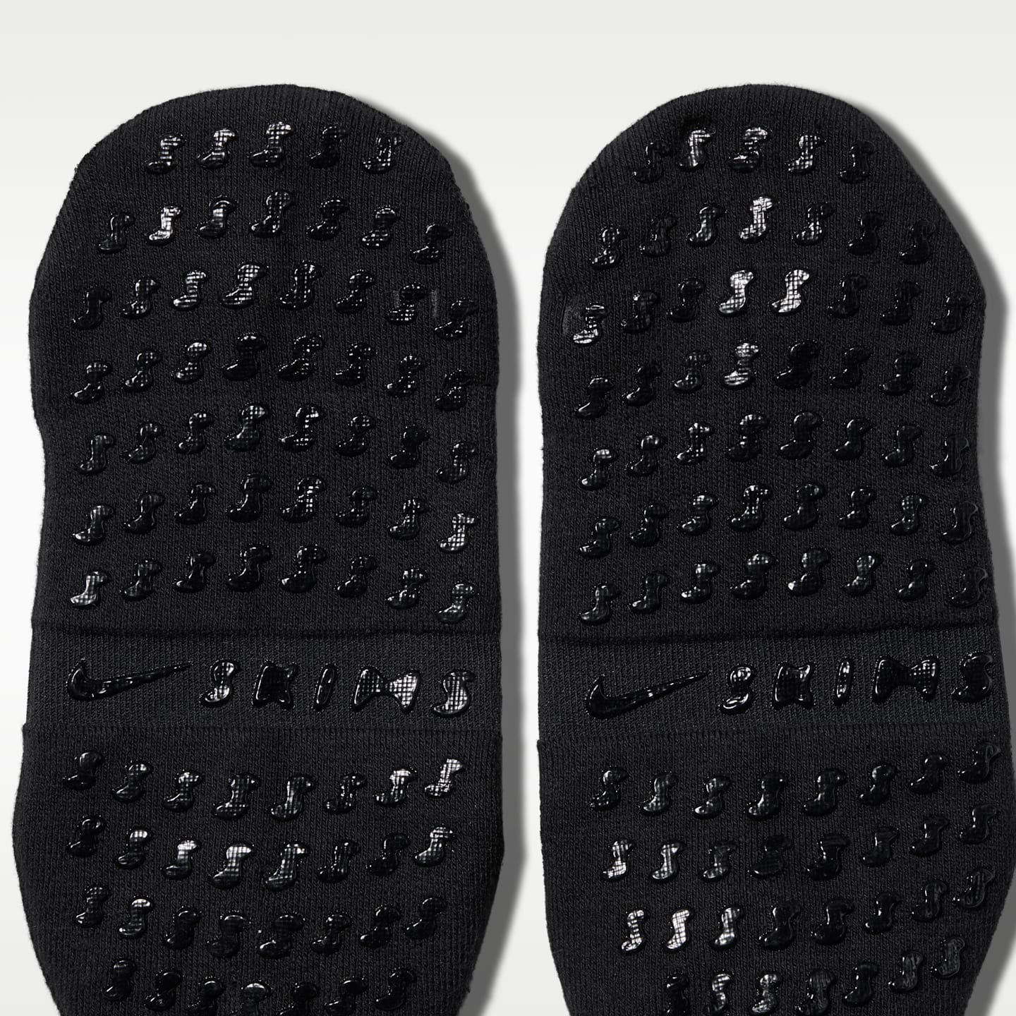 Женские носки-невидимки NikeSKIMS Dri-FIT для пилатеса, 1 пара, цвет: Обсидиановый — фото 6