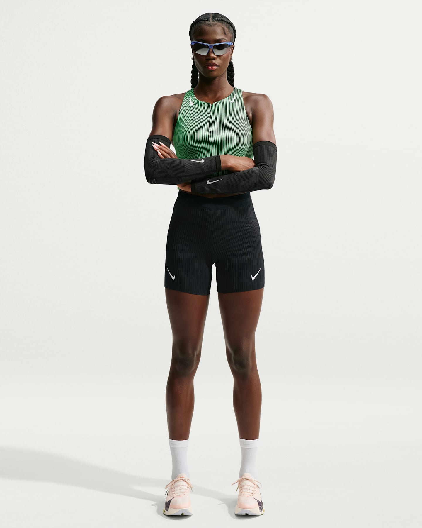 Женские облегающие беговые шорты Nike AeroSwift Dri-FIT ADV, цвет: Чёрный / Белый — фото 6