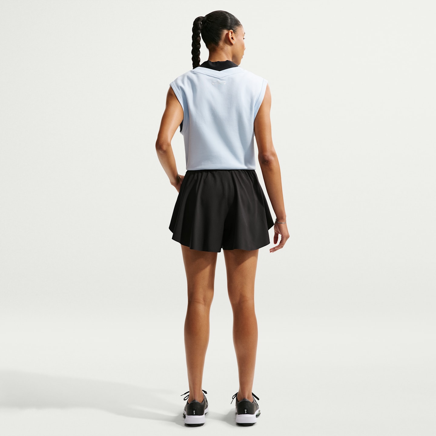 Женские шорты для гольфа Nike Tailored Performance Dri-FIT, цвет: Чёрный / Белый — фото 5