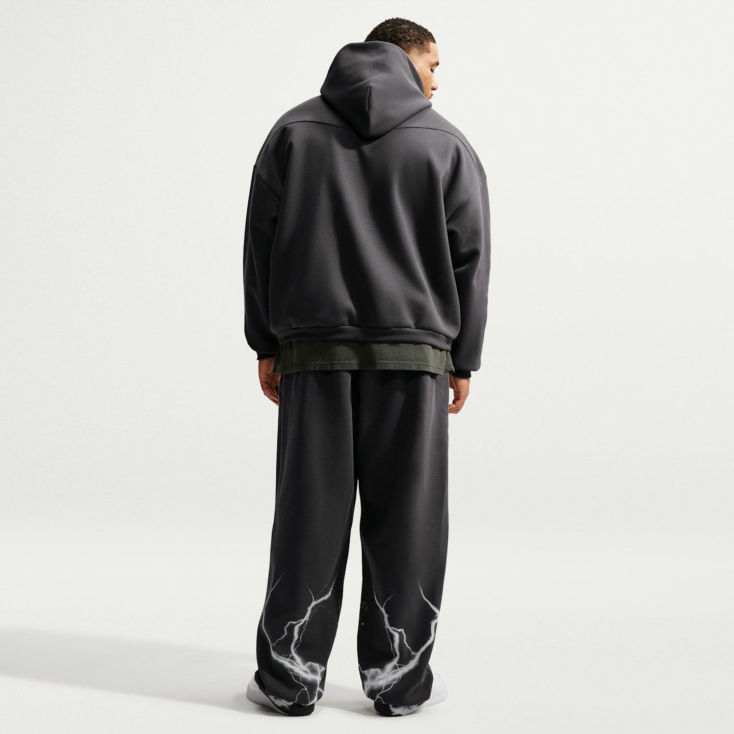 Мужское баскетбольное худи-пуловер Nike Standard Issue с начёсом, цвет: Антрацитовый / Белый — фото 11