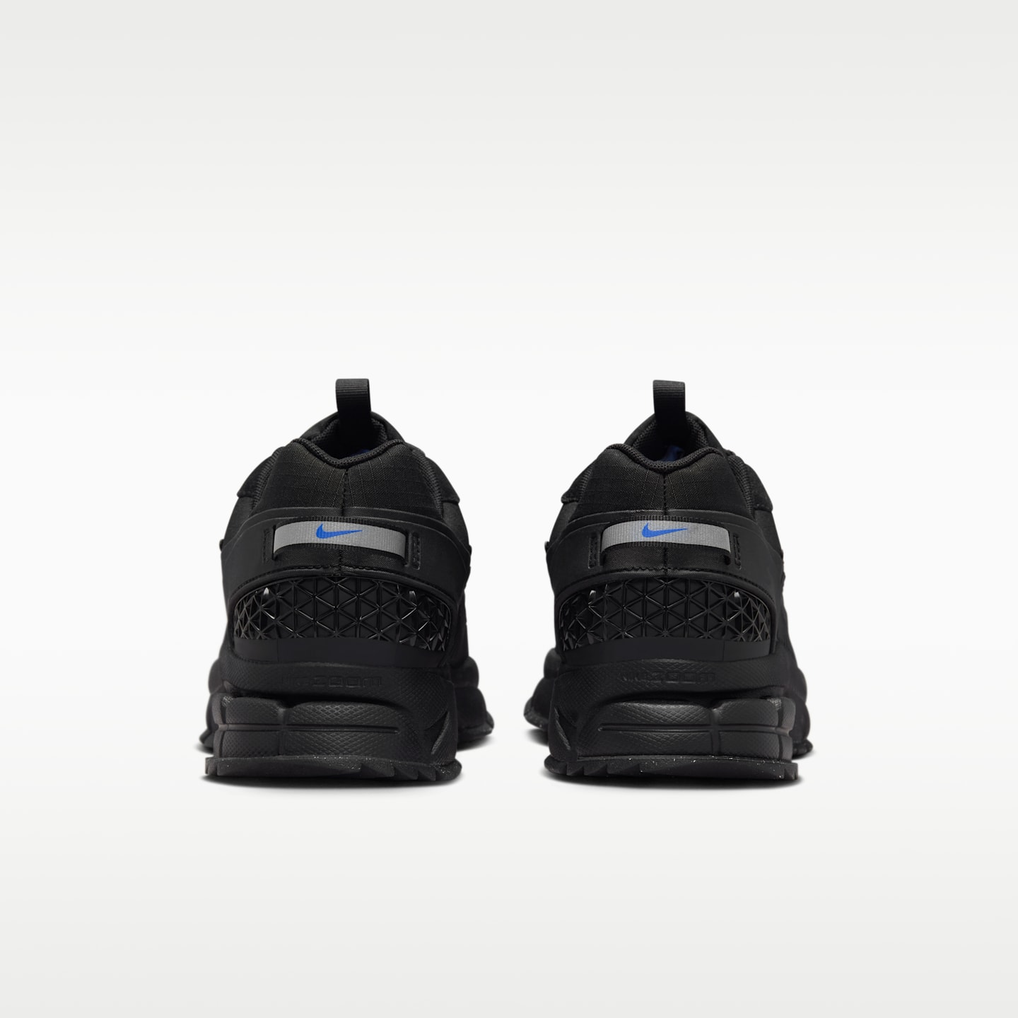 Мужские зимние кроссовки Nike Zoom Vomero Roam, цвет: Чёрный / Синий — фото 6