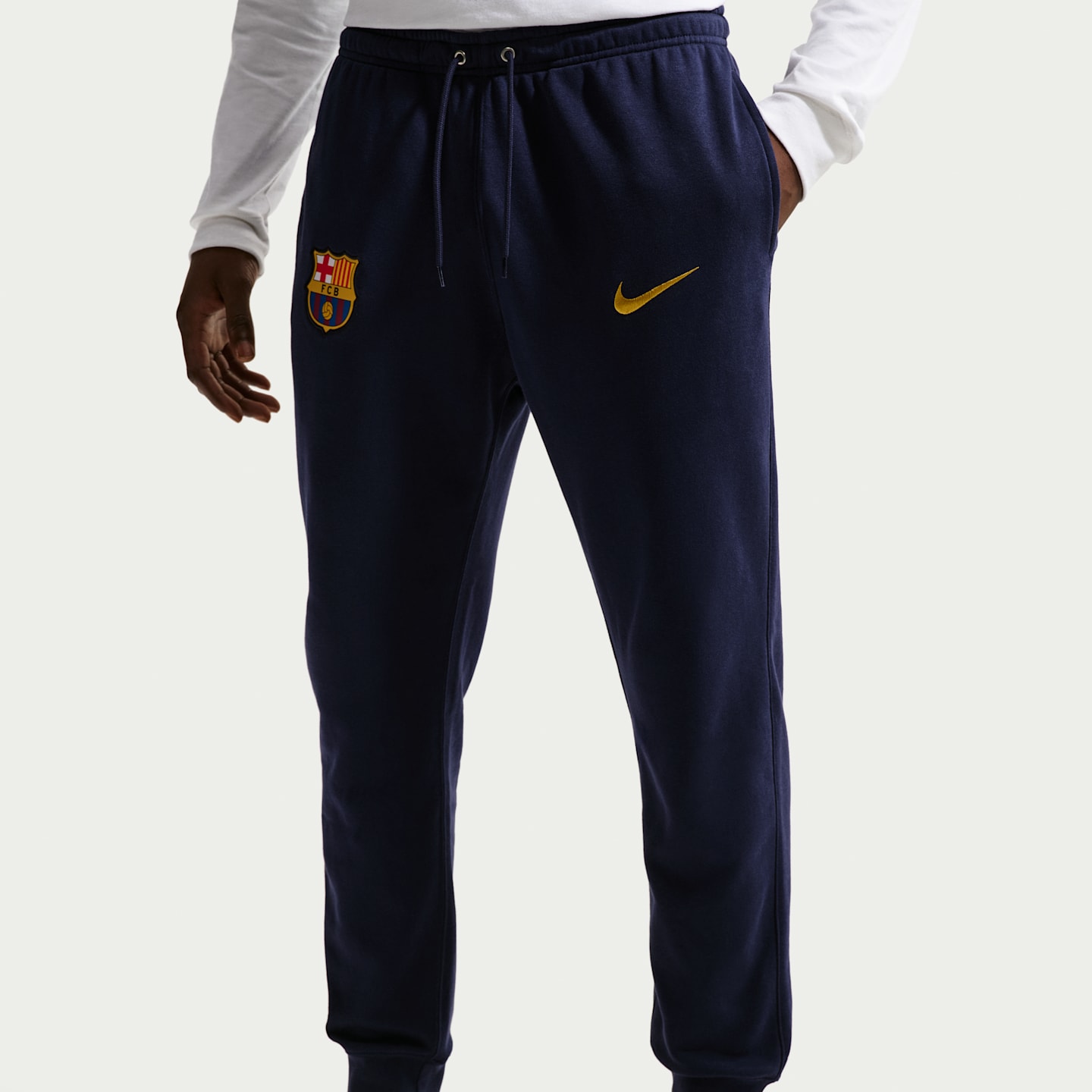 Мужские брюки Nike FC Barcelona Club Soccer, цвет: Синий / Минеральный жёлтый — фото 2